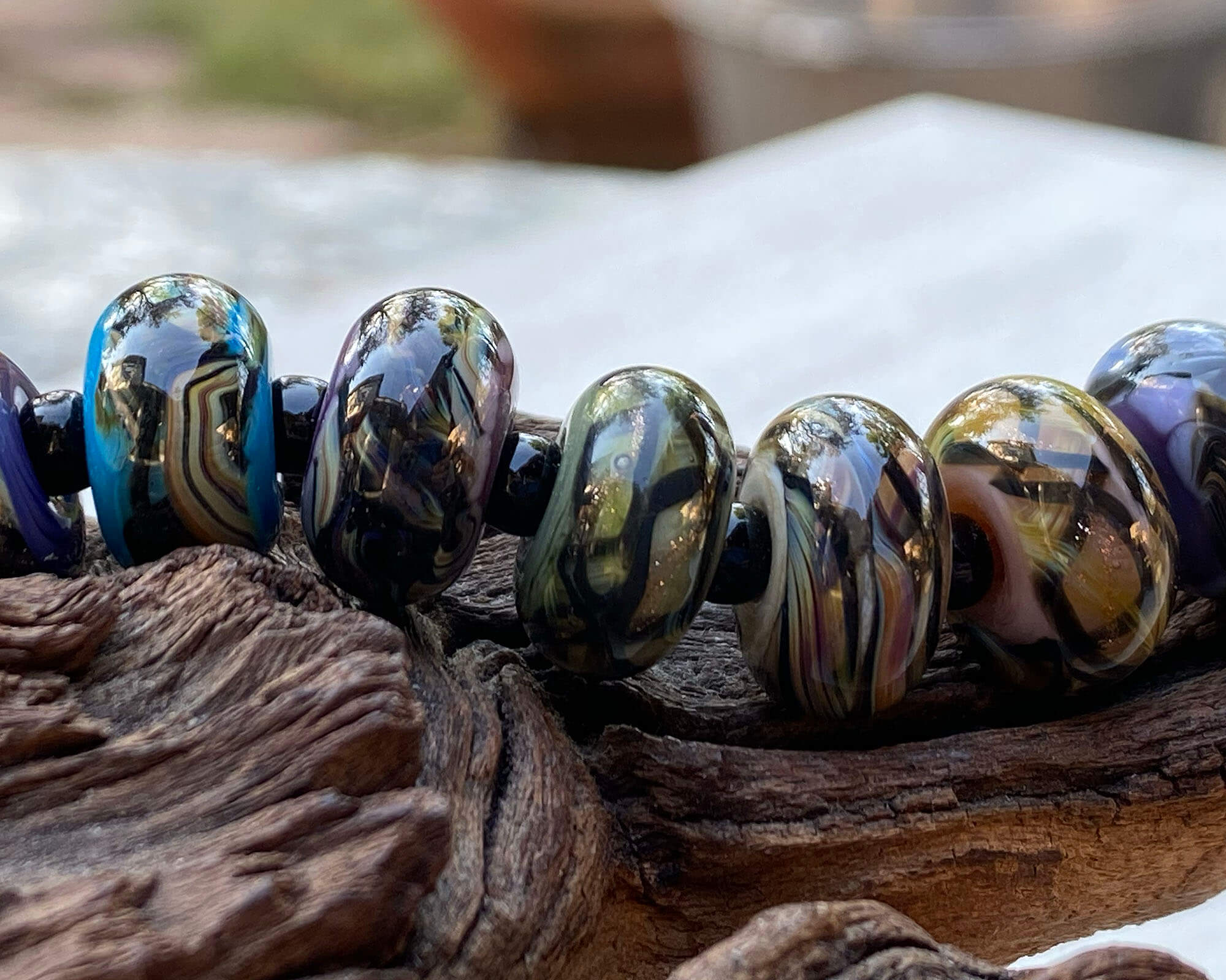 10pcs Black Shimmer Twist Lampwork Glass Beads for Jewelry Making - DIY Bracelet, Necklace, Earrings Craft Supplies - Perfect for Beading Projects and Gift Making