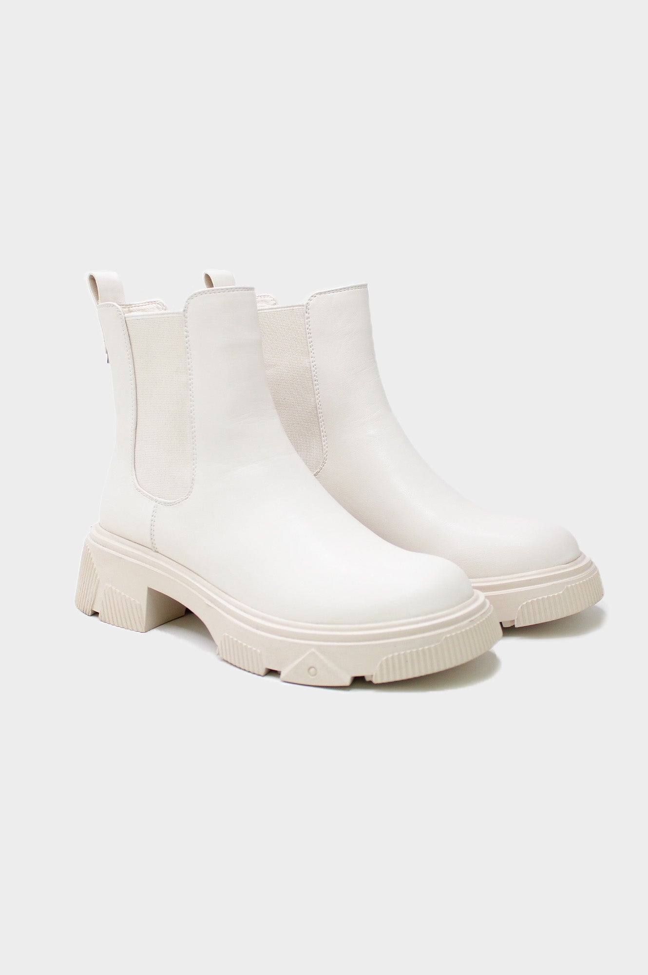 MATT & NATT Taylor Chelsea Boots for Women - Off White Leather Ankle Boots | Comfortable & Stylish for Fall & Winter Fashion