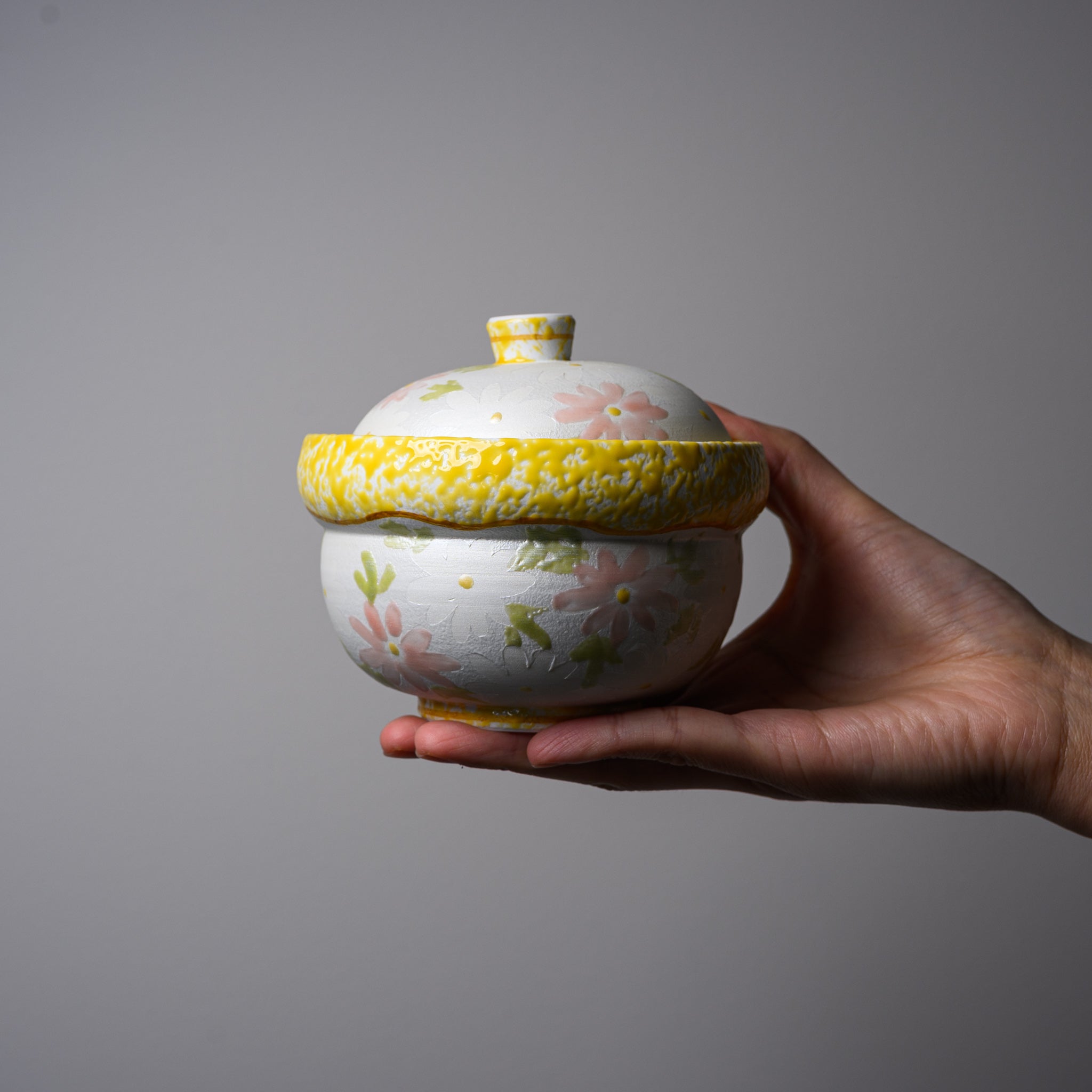 Bell-Shaped Chawanmushi Bowl - Traditional Japanese Steamed Egg Custard Dishware - Yellow Ceramic Tea Cup for Japanese Cuisine & Home Dining - Perfect for Chawanmushi, Desserts & Asian Tea Ceremonies