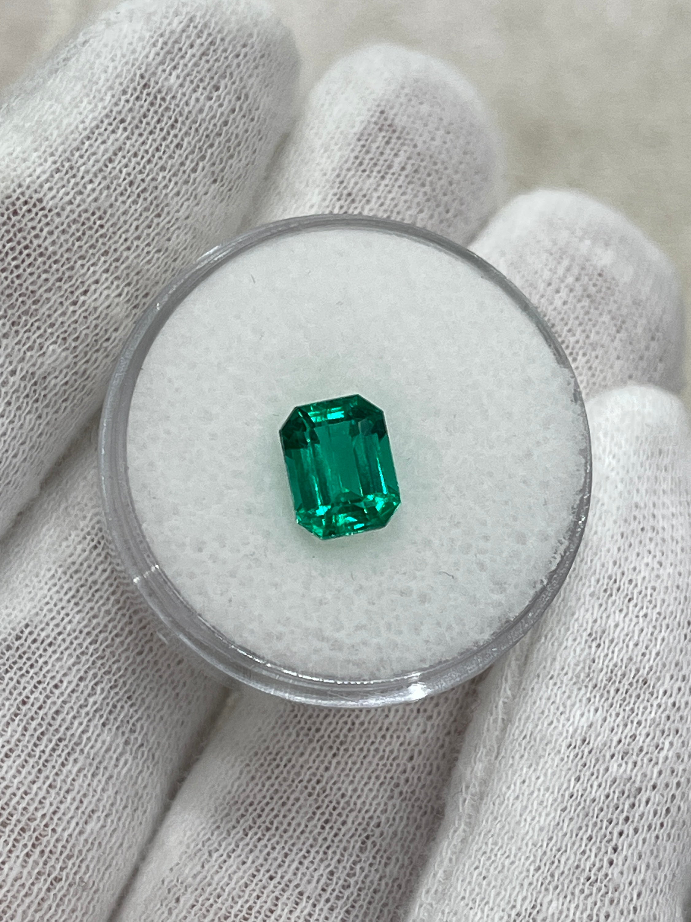 1.49 Carat 8x6mm Vivid Bluish Green Colombian Emerald Gemstone - Emerald Cut Natural Loose Gem for Jewelry Making & Engagement Rings