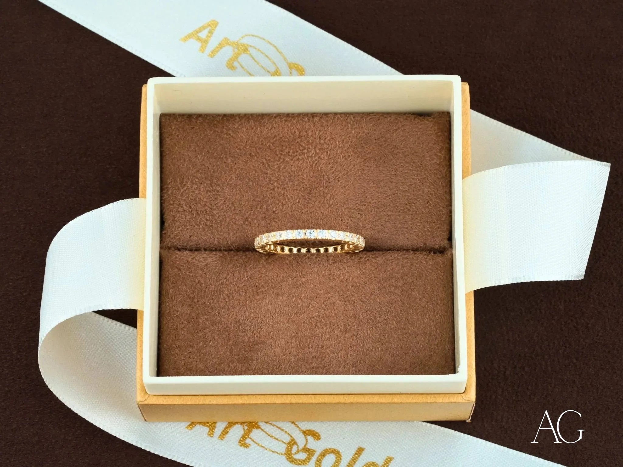 Elegant 18K Gold Sparkling Ring for Women - Perfect Gift for Anniversary, Engagement & Special Occasions | Luxury Jewelry for Everyday Wear & Evening Events
