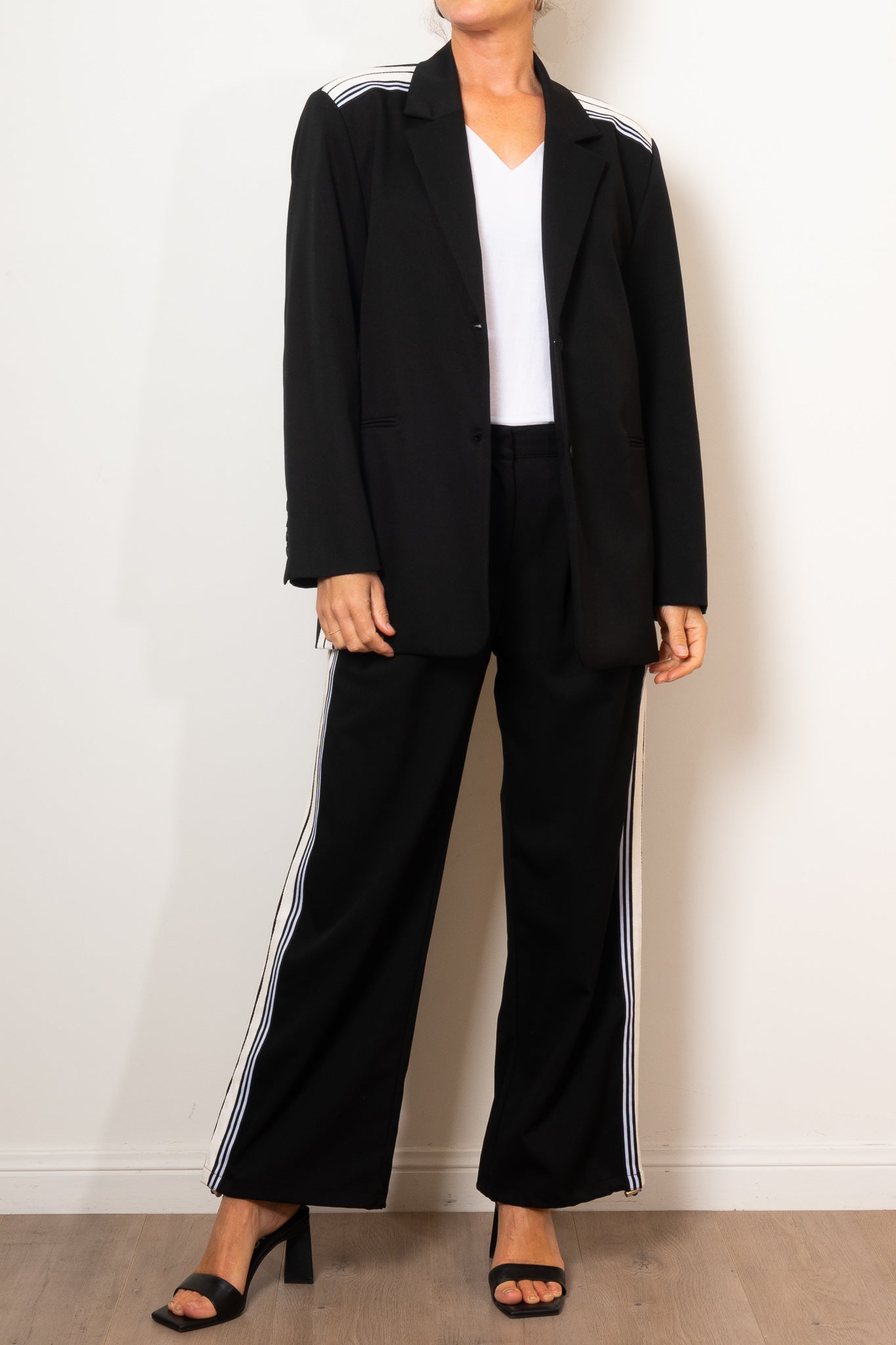 Trelise Cooper Seeing Double Jacket - Women's Stylish Outerwear for Fall & Winter | Perfect for Office, Date Night & Casual Outings