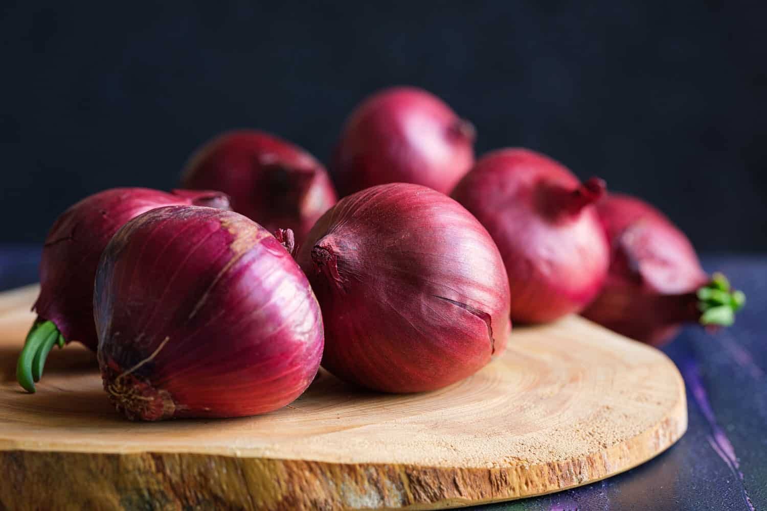 Fresh USA Grown Non-GMO Red Onions - 1 Pound Bulk Wholesale | Perfect for Salads, Cooking & Healthy Recipes