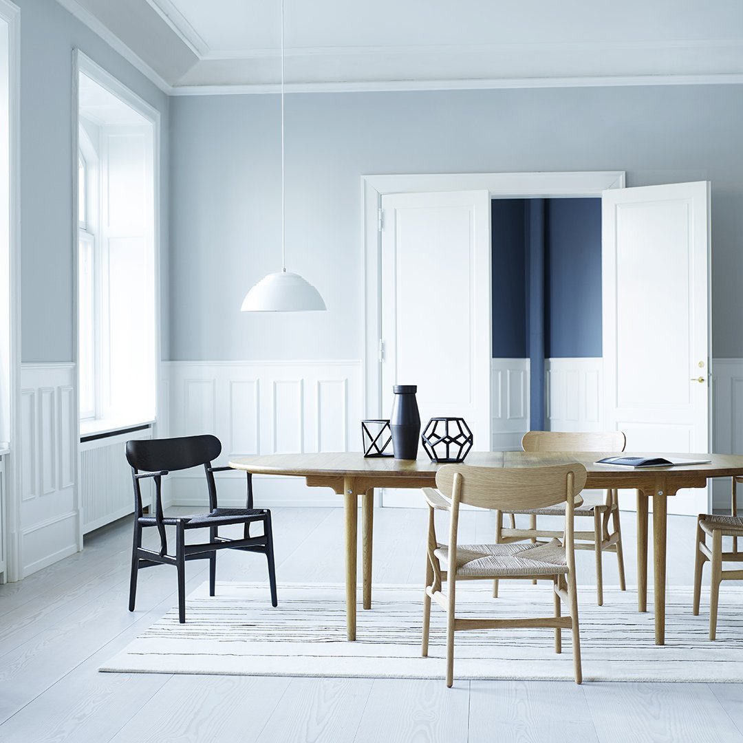 CH26 Modern Dining Chair - Sturdy Wooden Frame & Comfortable Upholstered Seat - Perfect for Kitchen, Dining Room, and Restaurant Settings