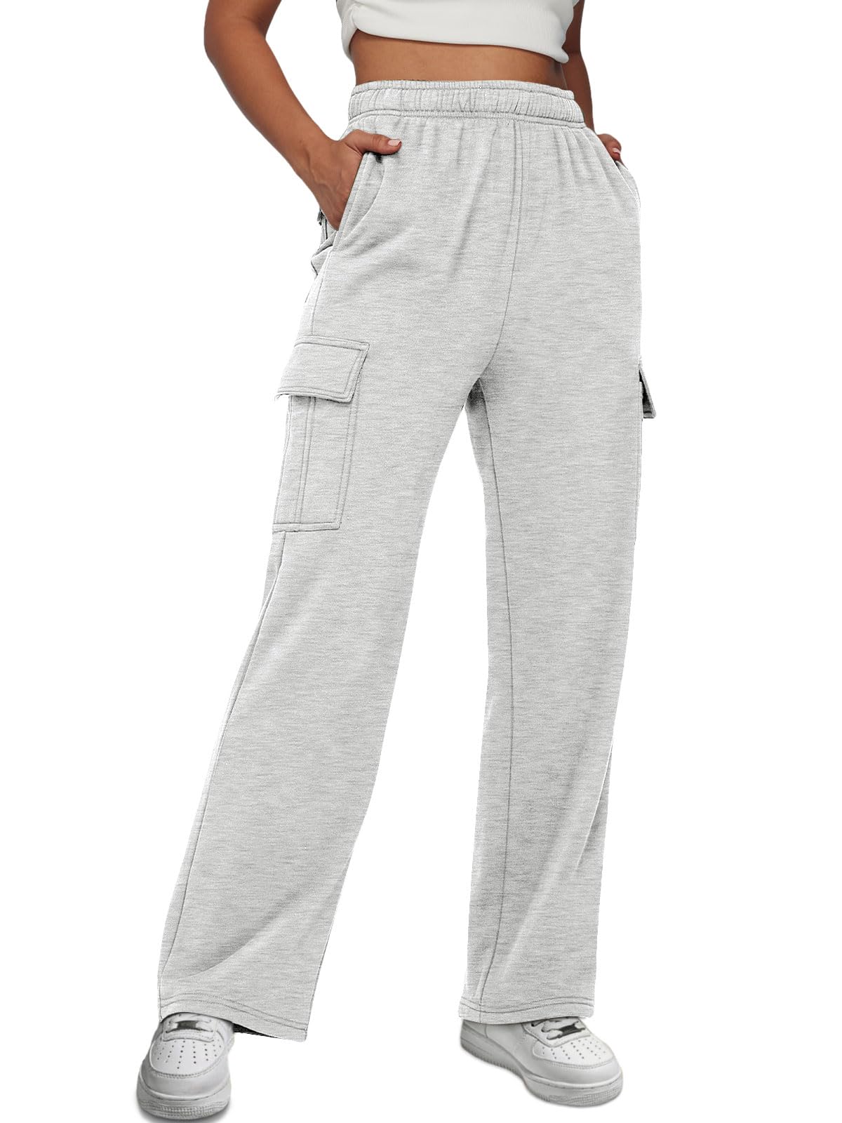 Trendy Queen Women's High Waisted Fleece Cargo Sweatpants - Wide Leg Baggy Winter Pants with Pockets for Casual Wear & Outdoor Activities
