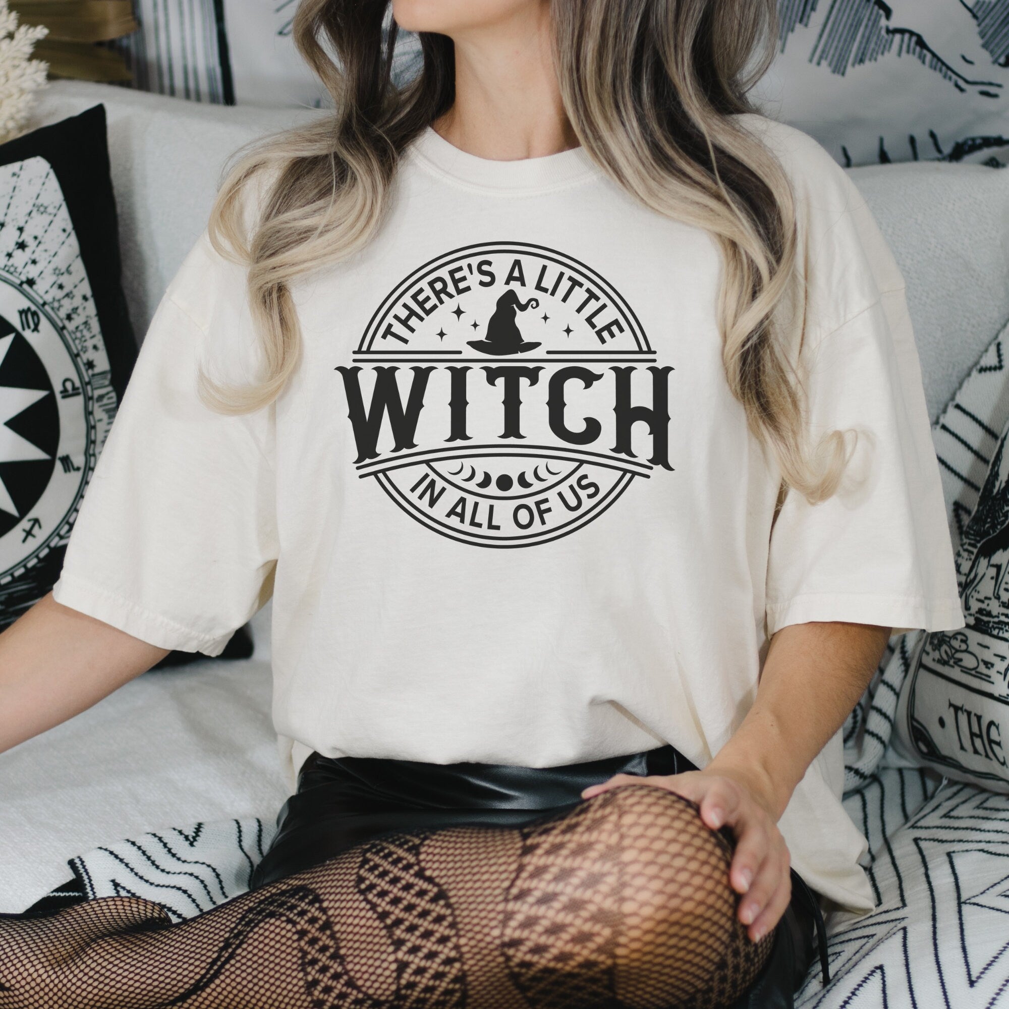Practical Magic Witch Shirt - Halloween Sweater & Witchy Clothes for Women - Retro Halloween Pullover for Costume Parties & Spooky Events