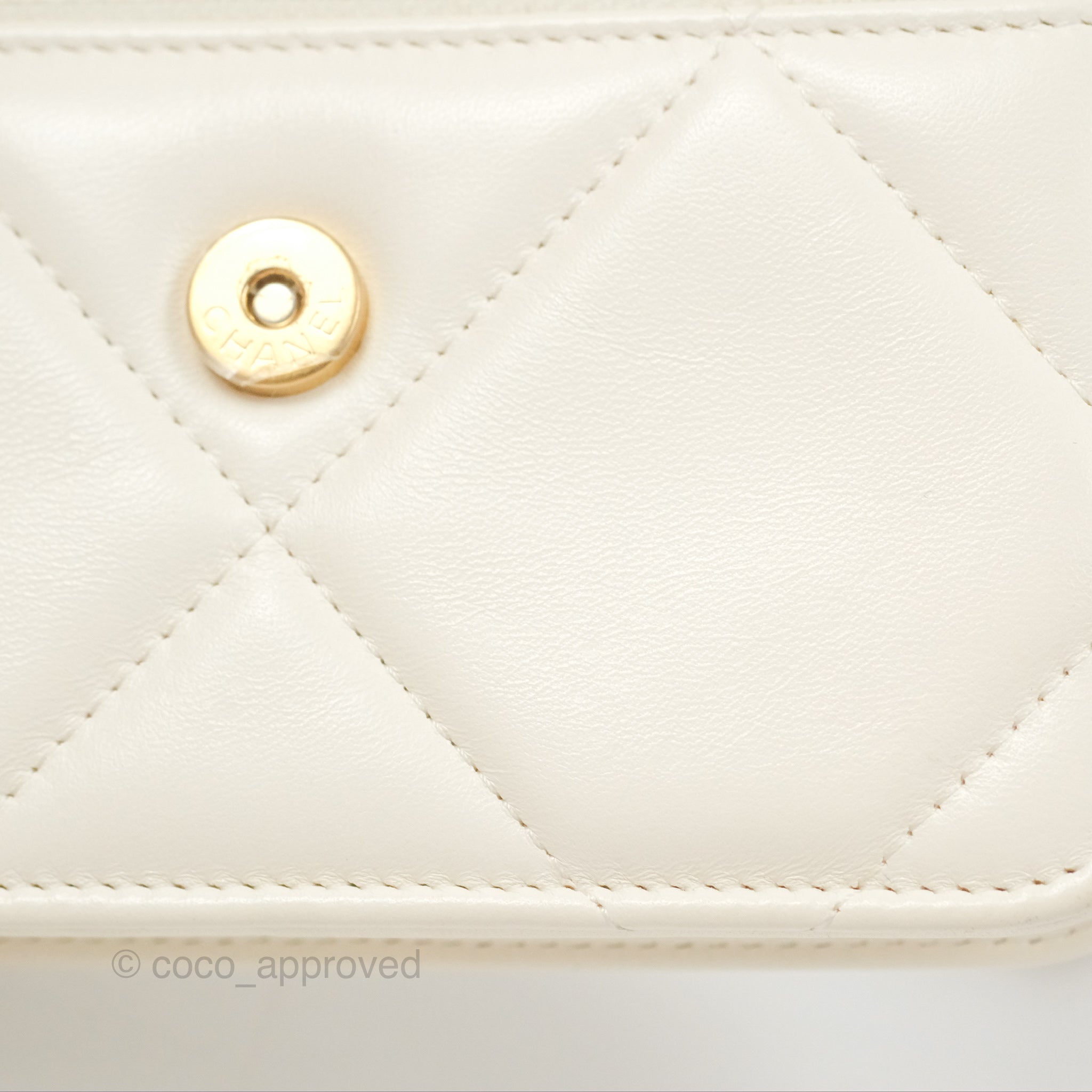 Chanel 19 Flap Bag with Chain - Ivory White Lambskin Leather Crossbody Clutch with Mixed Hardware | Luxury Designer Handbag for Women, Perfect for Evening Parties & Special Occasions