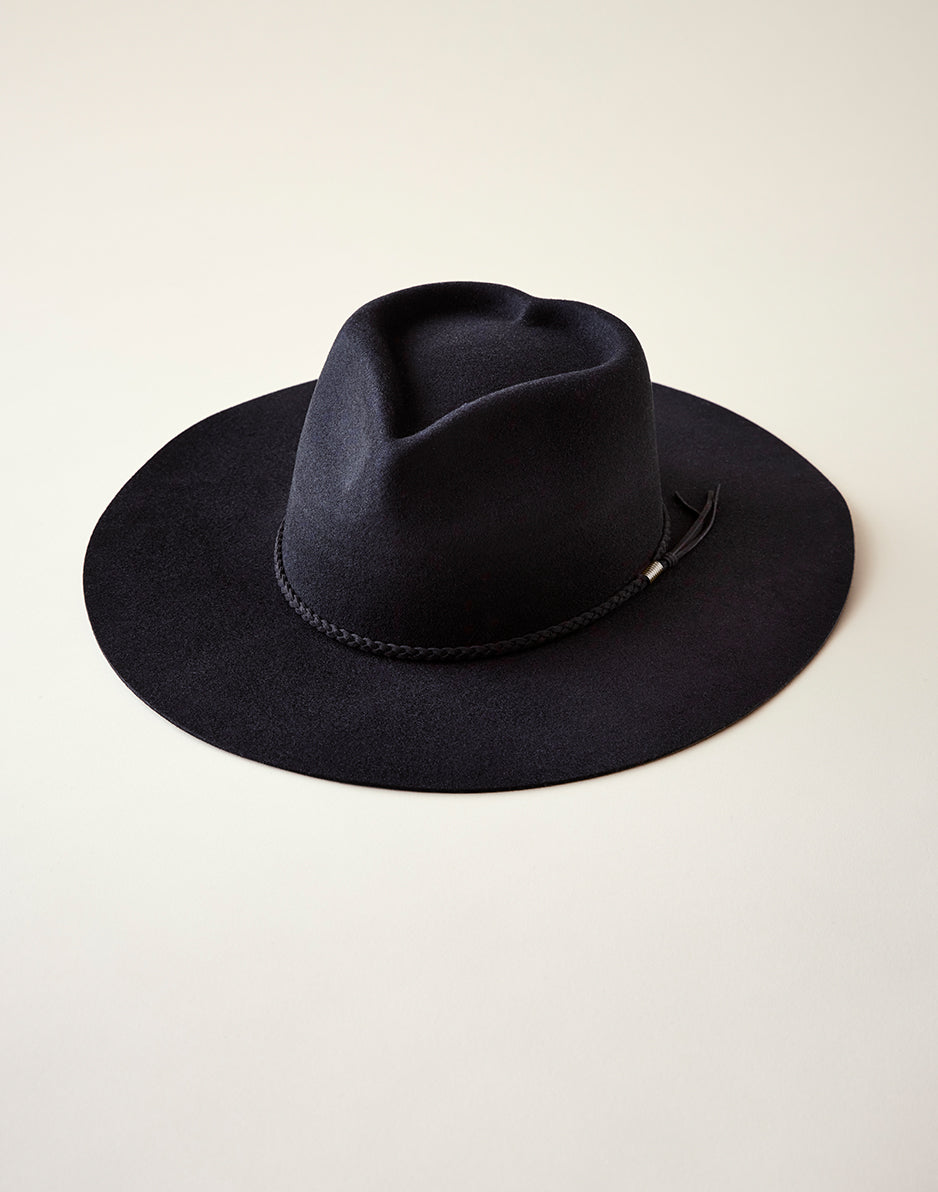 Amore Black Sun Hat for Women - Wide Brim UV Protection Summer Beach Hat - Perfect for Outdoor, Travel, and Vacation