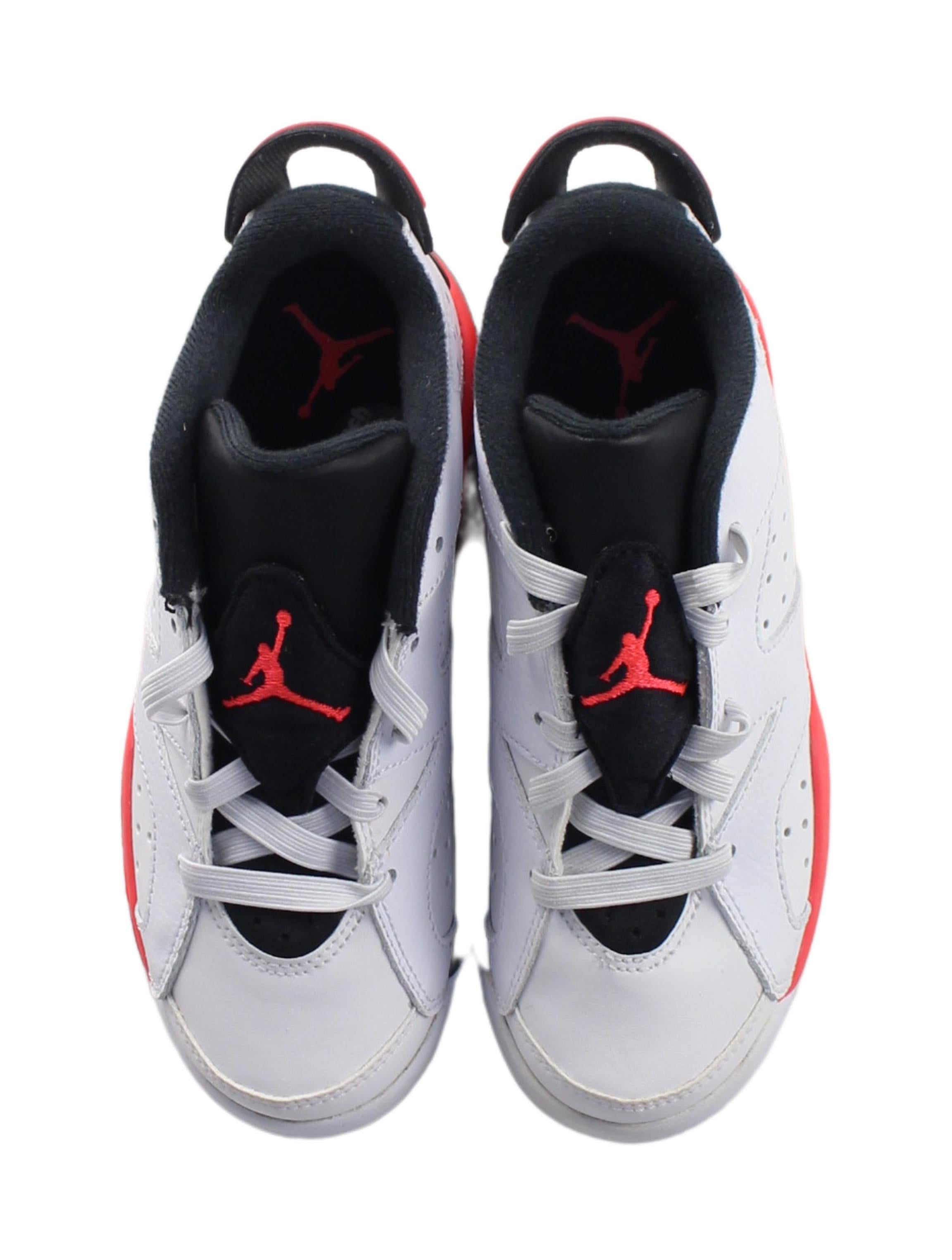 Air Jordan Retro Sneakers for Men - Size EU 29 (US 10.5) - Basketball Shoes for Court Performance & Street Style - Perfect for NBA Games, Gym Workouts & Urban Fashion
