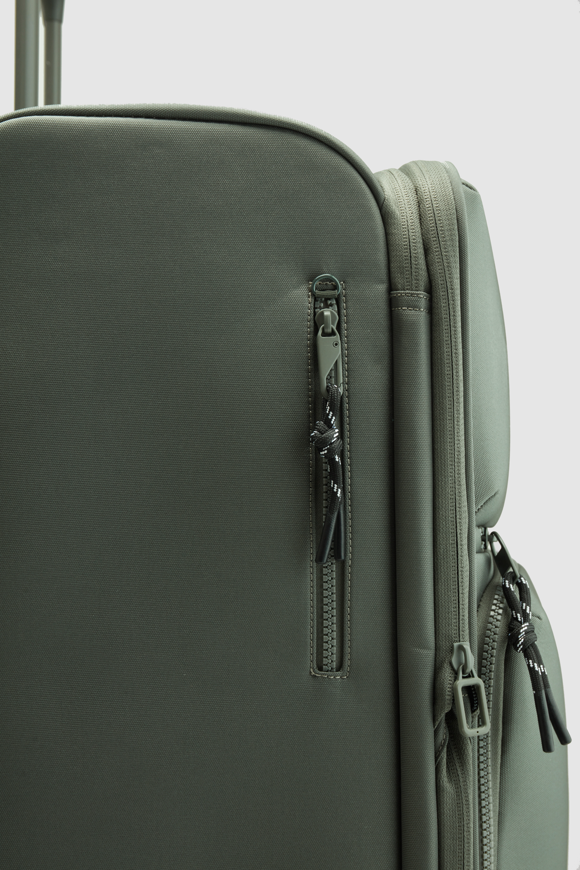 Scape Carry On 55cm Suitcase - Lightweight Expandable Luggage with 360° Spinner Wheels for Air Travel, Business Trips & Weekend Getaways