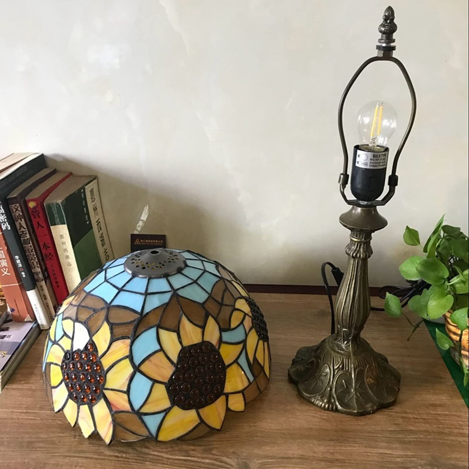 Tiffany Style Sunflower Stained Glass Table Lamp - Handmade Country Decor Desk Lamp for Bedroom, Kids Room & Nursery | Perfect Bedside Night Light & Reading Lamp