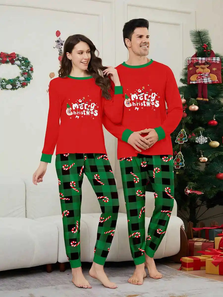 Printed Christmas Matching Family Pajamas Set - Cozy Holiday Sleepwear for Family Photos & Festive Gatherings