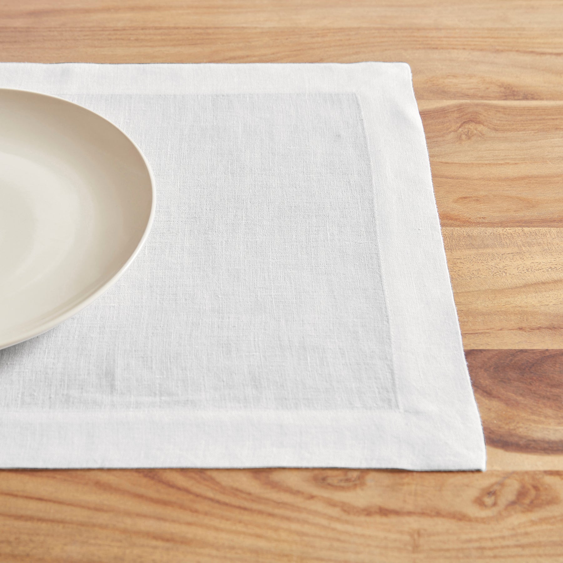 Premium Sonoma Placemats Set of 6 - Waterproof & Heat-Resistant Table Mats for Dining, Kitchen, and Outdoor Use - Elegant Home Decor for Everyday Meals and Entertaining
