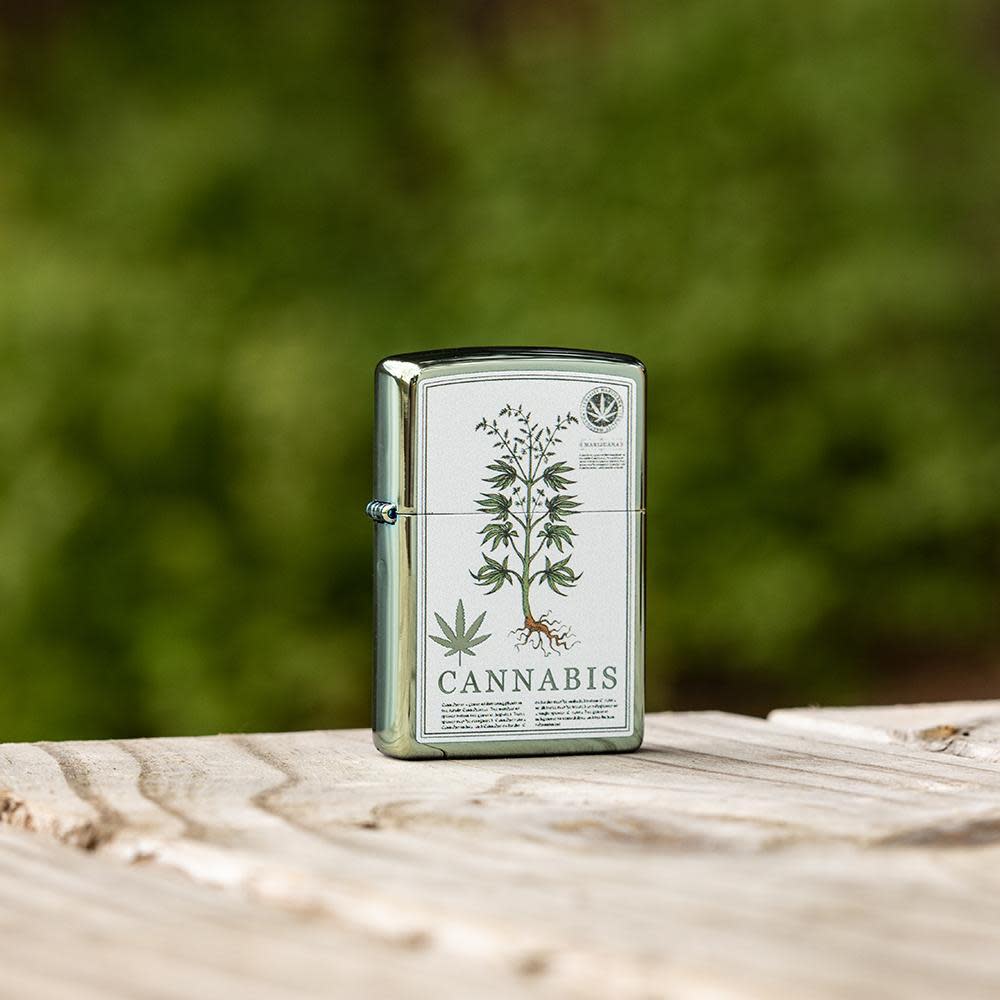 Premium High Polish Green Cannabis Design Glass Pipe - Perfect for Smoking Herbs & Relaxation at Home or Outdoors