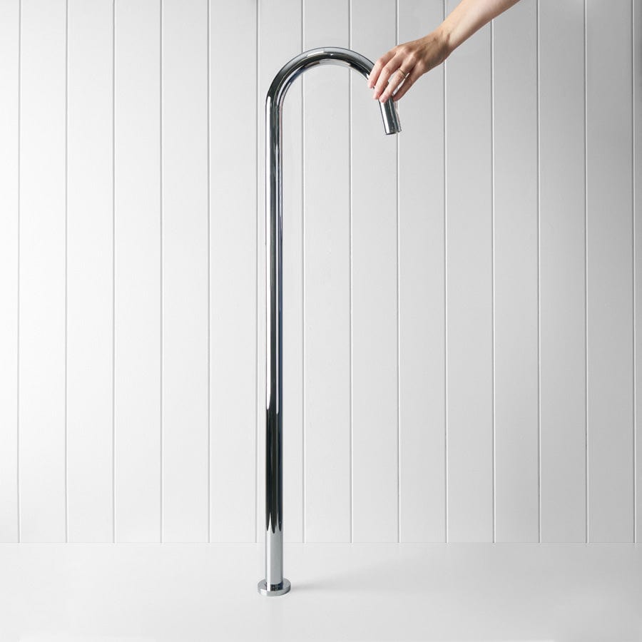 Freestanding Bath Spout Chrome - Modern Bathroom Faucet for Bathtub & Shower - Perfect for Spa, Luxury Bathroom & Home Renovation