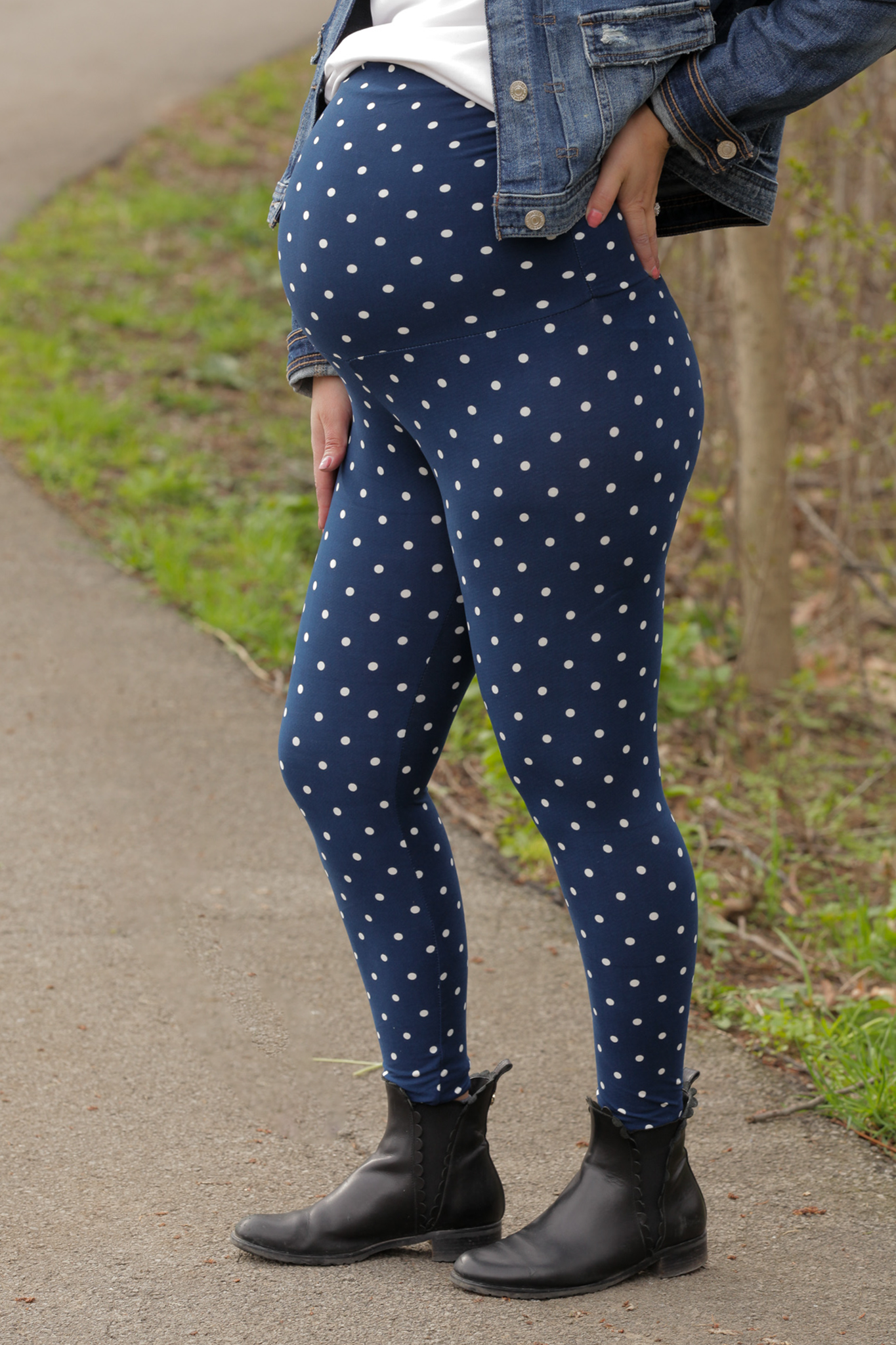 Blue Dotty Maternity Leggings - Comfortable Pregnancy Yoga Pants for Women - Perfect for Workout, Lounge & Everyday Wear