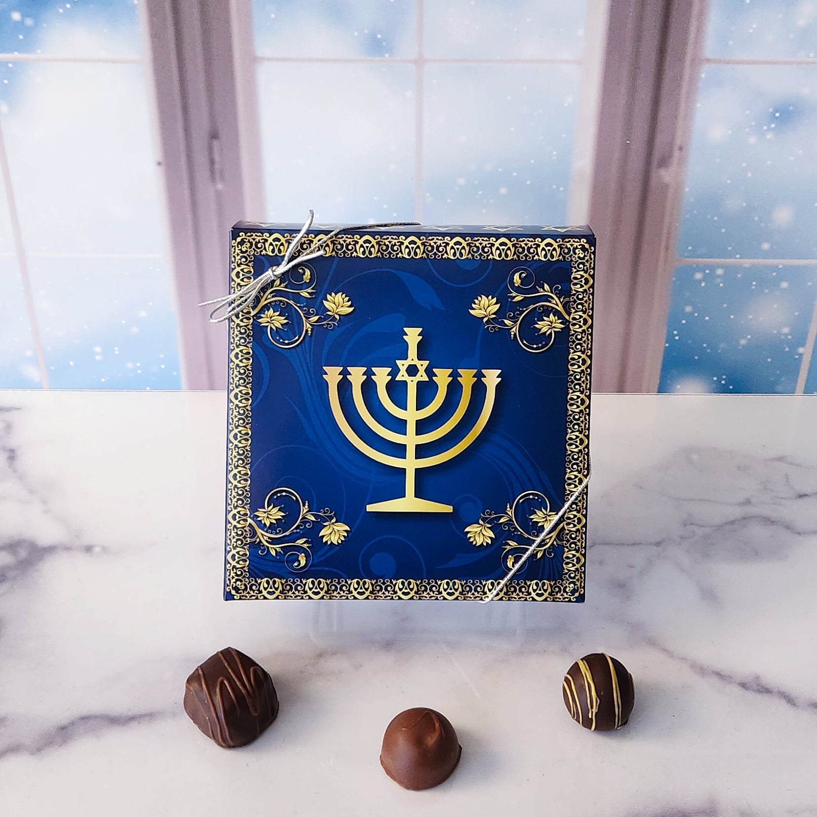 Hanukkah Gift Box - Premium Assorted Holiday Collection for Jewish Celebrations, Home Decor & Festive Gatherings