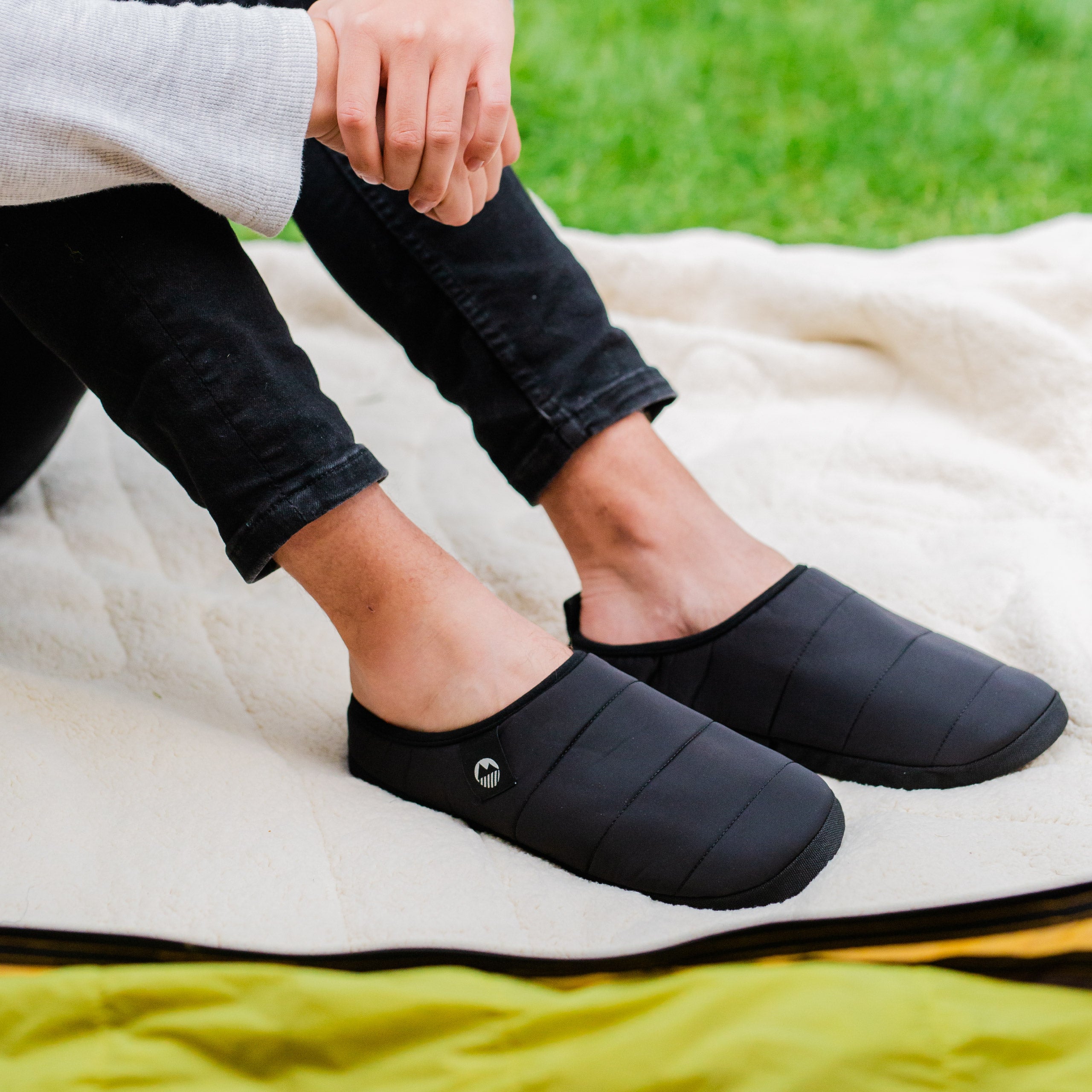 Men's Ultra Warm Tent Slippers - Cozy Winter Indoor/Outdoor House Shoes for Camping, Hiking & Home Comfort