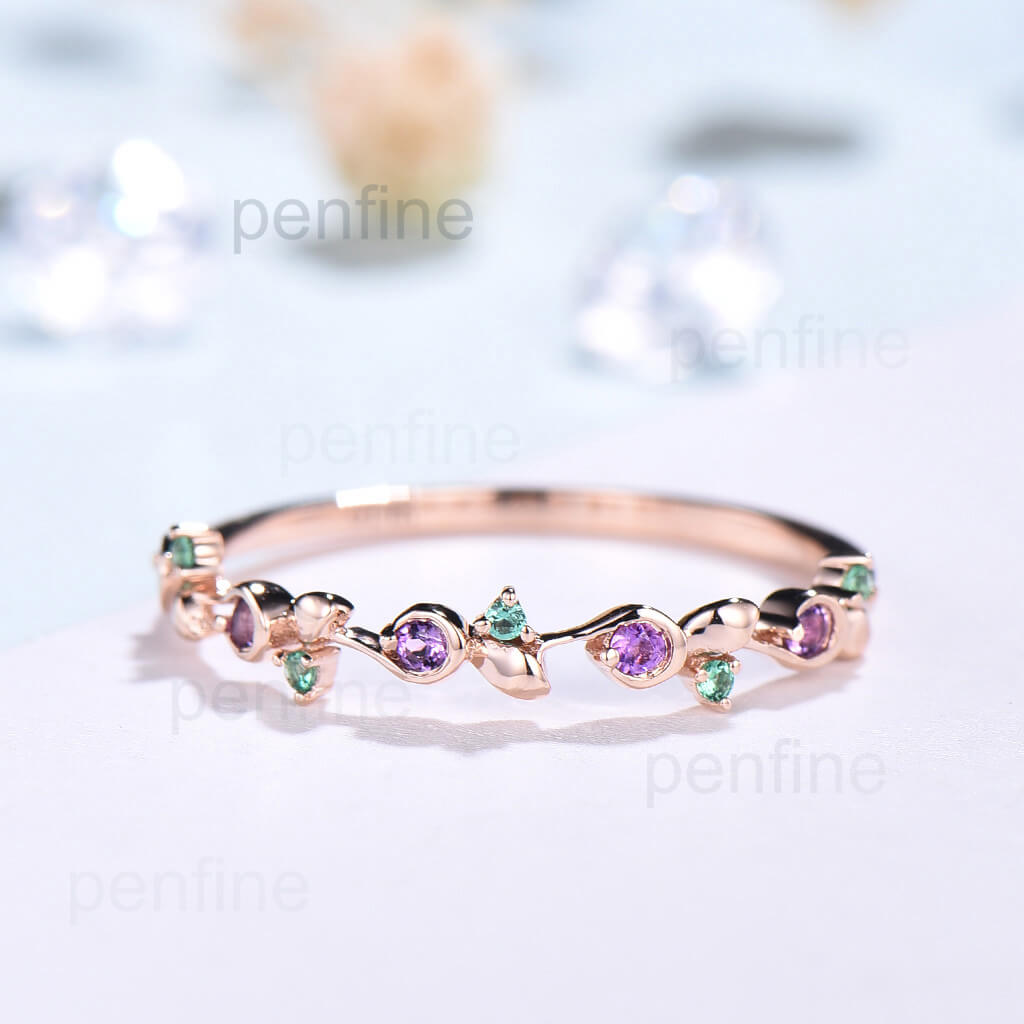 Vintage Emerald & Amethyst Stacking Ring - Dainty Wedding Band for Women, Elegant Stackable Jewelry for Bridal, Anniversary & Everyday Wear