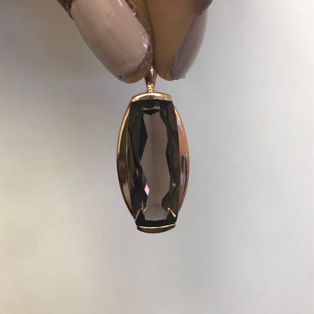 11.0ct Smoky Quartz Tension Set Pendant Necklace - Elegant Gemstone Jewelry for Women, Perfect for Weddings, Parties & Special Occasions