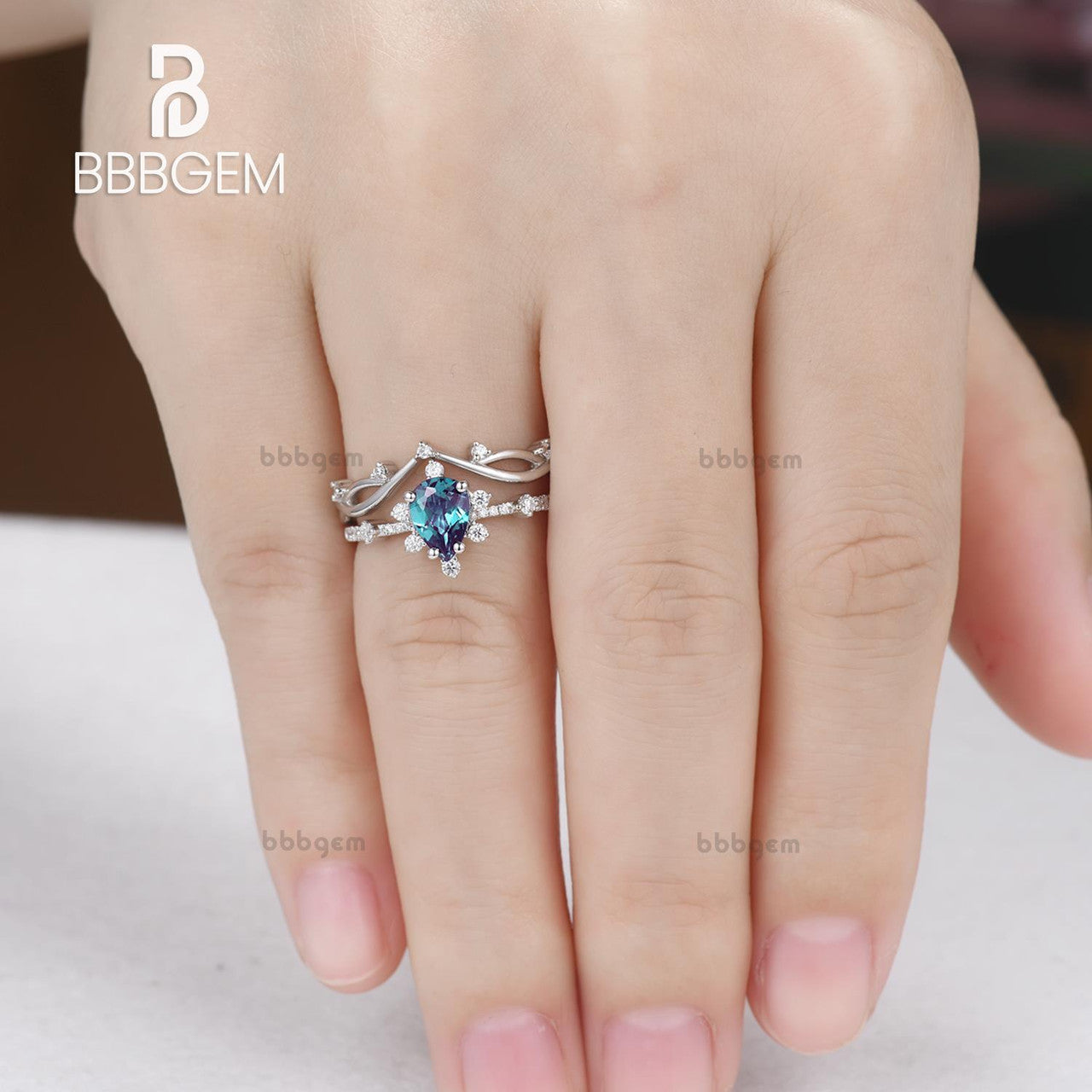 Vintage Art Deco Alexandrite Pear Lab Ring Set for Women - Nature Inspired Branch Vine Leaf Design, Perfect for Engagement, Promise, Wedding & Anniversary Gifts