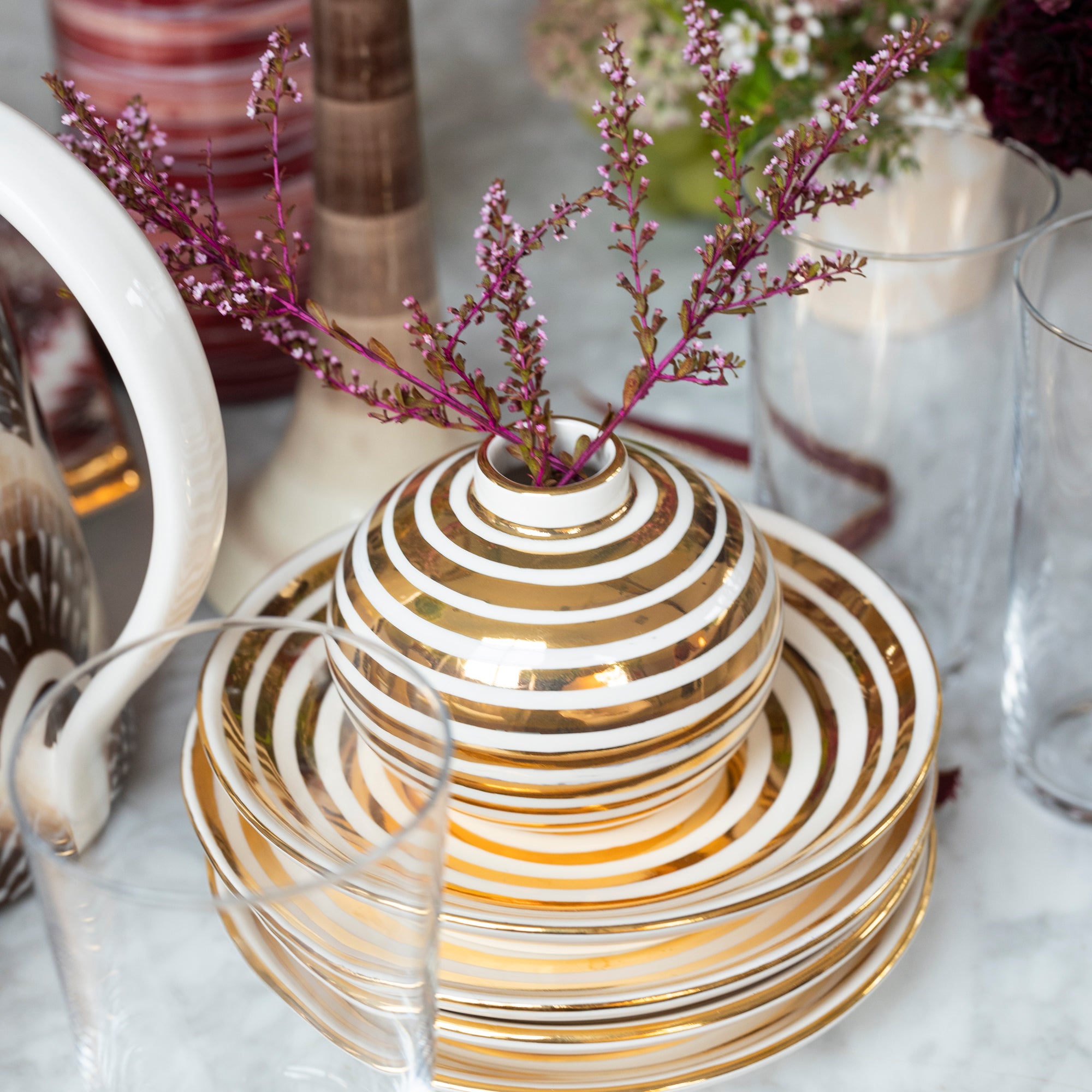 Elegant Gold Stripe Bud Vase - Small Floral Arrangement Vase for Wedding Centerpieces, Home Decor & Tabletop Display