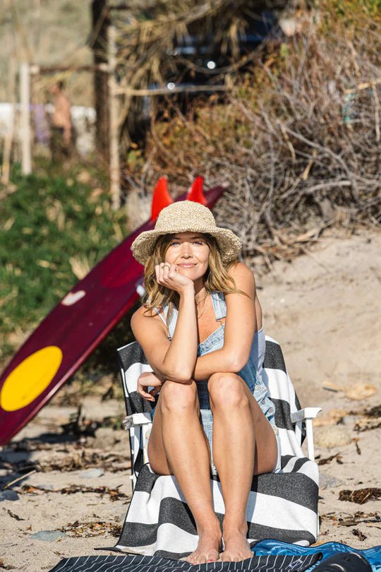 Nomadix Original Striped Quick-Dry Travel Towel - Lightweight & Absorbent for Beach, Yoga, Gym, and Outdoor Adventures