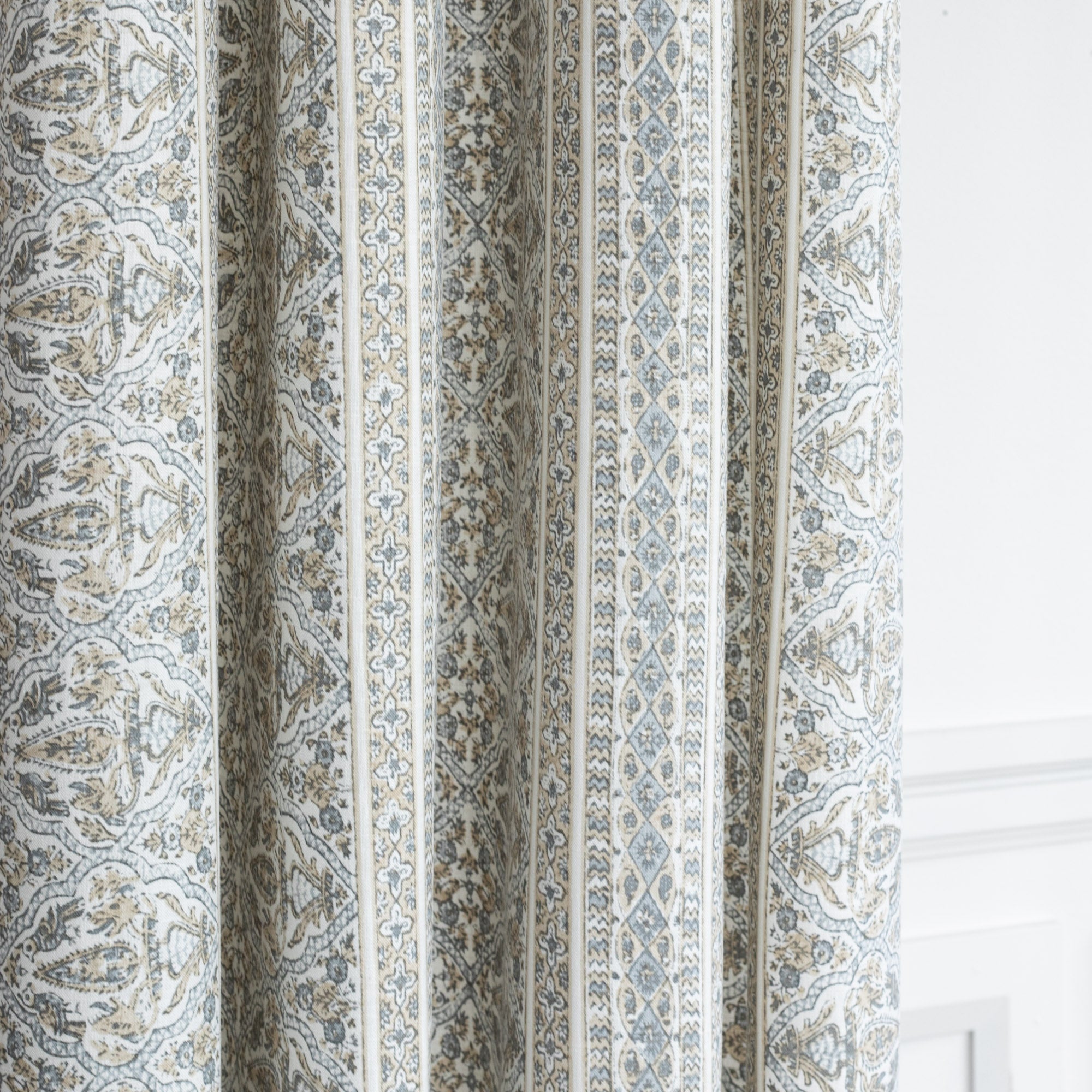 Natural Lasha Fabric - Soft, Breathable & Durable for DIY Crafts, Home Decor & Fashion Accessories