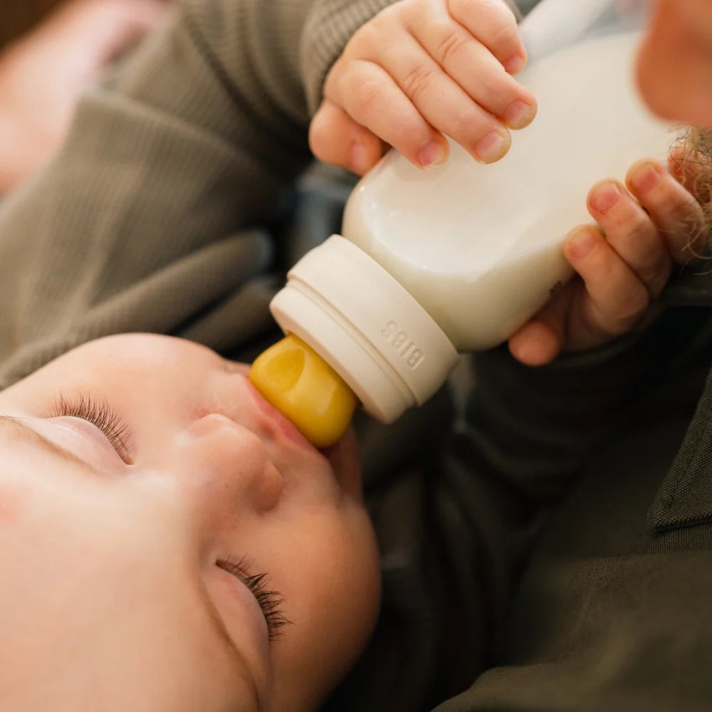 Premium Glass Baby Bottles Set - 110ml (4oz) BPA-Free, Anti-Colic, Easy Grip - Perfect for Newborns, Infants & Toddlers - Ideal for Feeding, Travel & Daycare Use