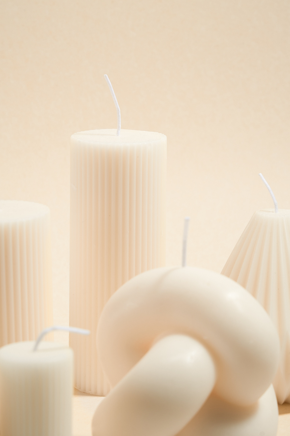 Handmade Soy Wax Ivory Candle with Flat Head and Ribbed Column Design - Perfect for Home Decor, Wedding Centerpieces, and Relaxing Aromatherapy