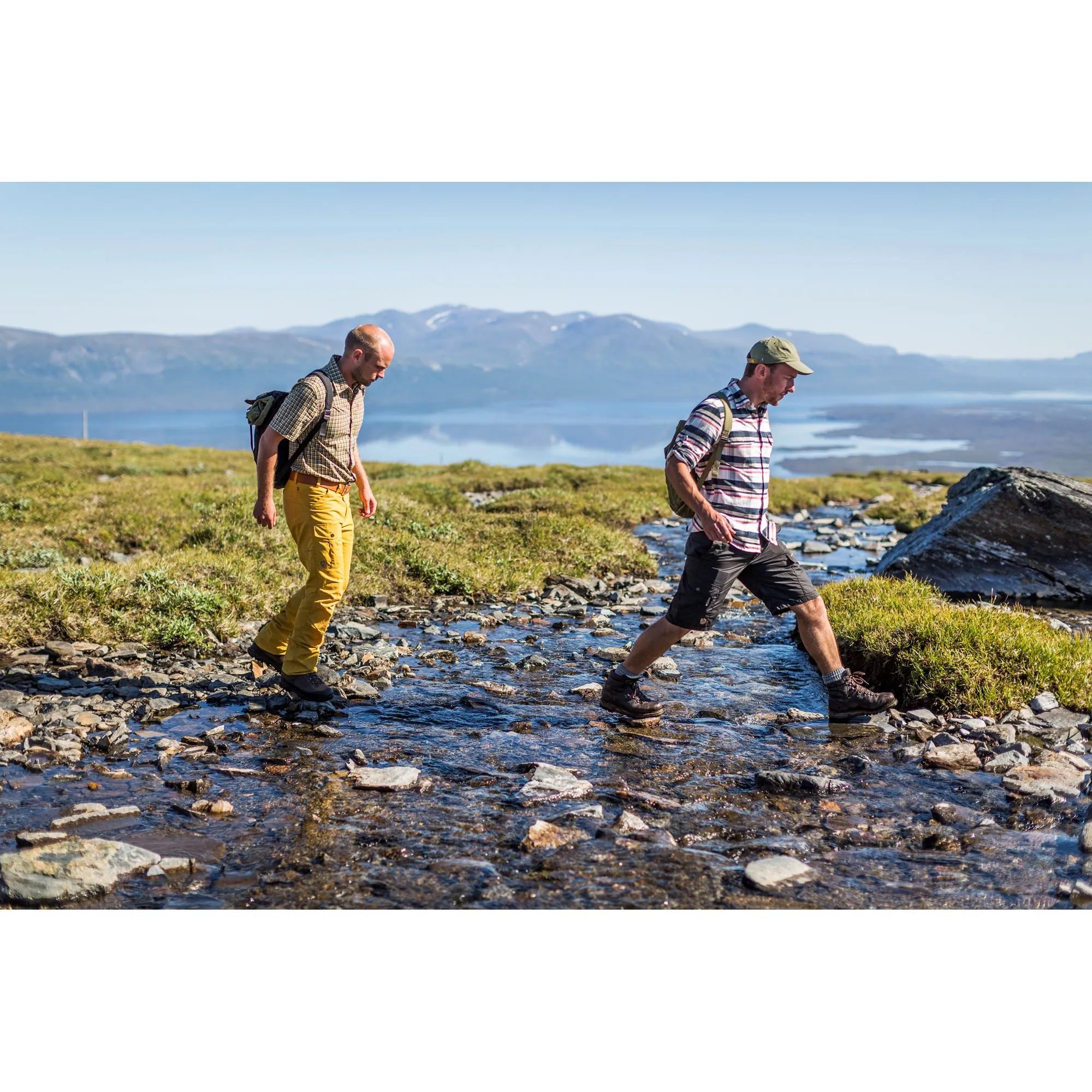 Men's Abisko Quick-Dry Hiking Shorts F82833 - Lightweight & Breathable for Outdoor Adventures, Camping & Travel