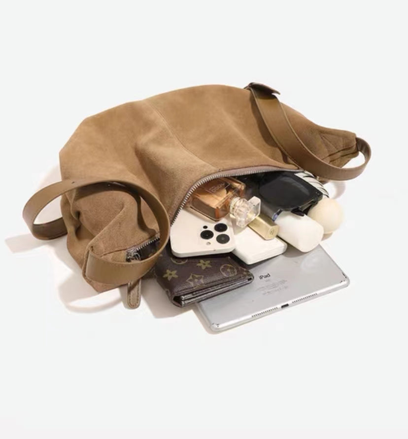 Stylish Women's Crescent Shoulder Bag - Fashionable Crossbody Purse for Daily Use, Work & Travel | Perfect for Office, Shopping & Outings