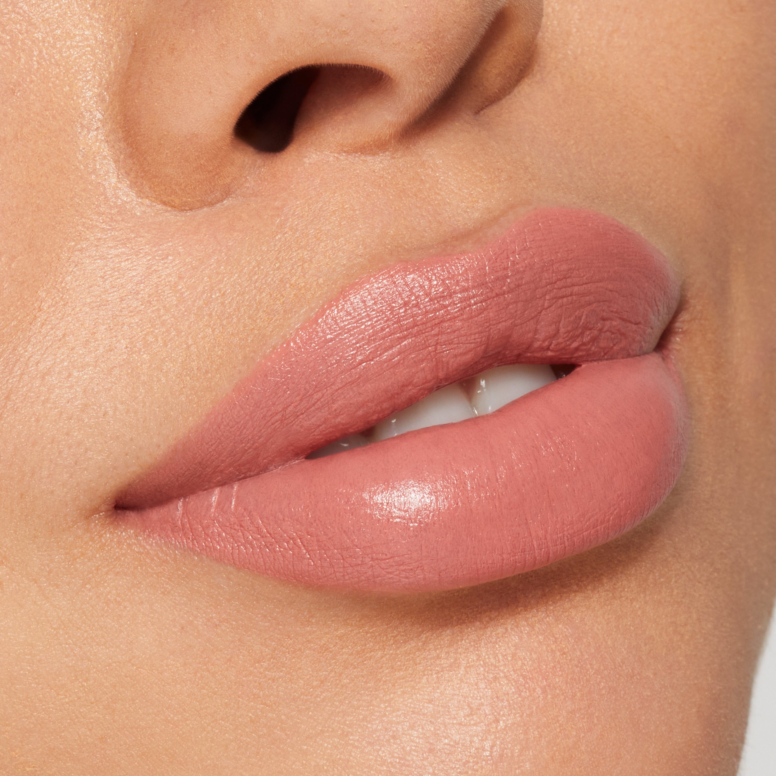 Long-Lasting Matte Creme Lipstick - Hydrating & Non-Drying, 12 Vibrant Colors for All-Day Wear - Perfect for Parties, Dates & Everyday Makeup Looks