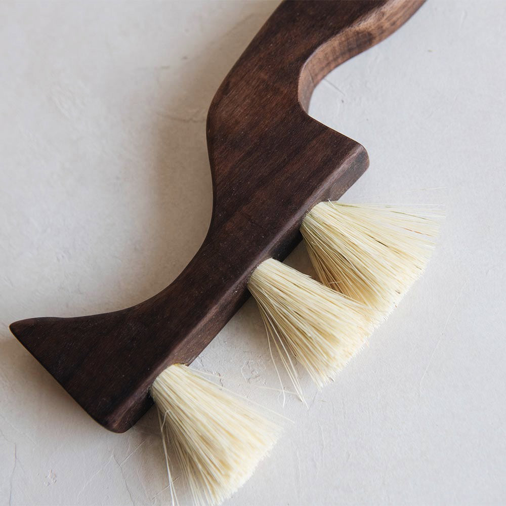 Premium Medium Wooden Counter Brush No. MT0982 - Natural Wood Handle for Kitchen, Bar & Restaurant Cleaning - Ideal for Countertops, Tables & Hard Surfaces