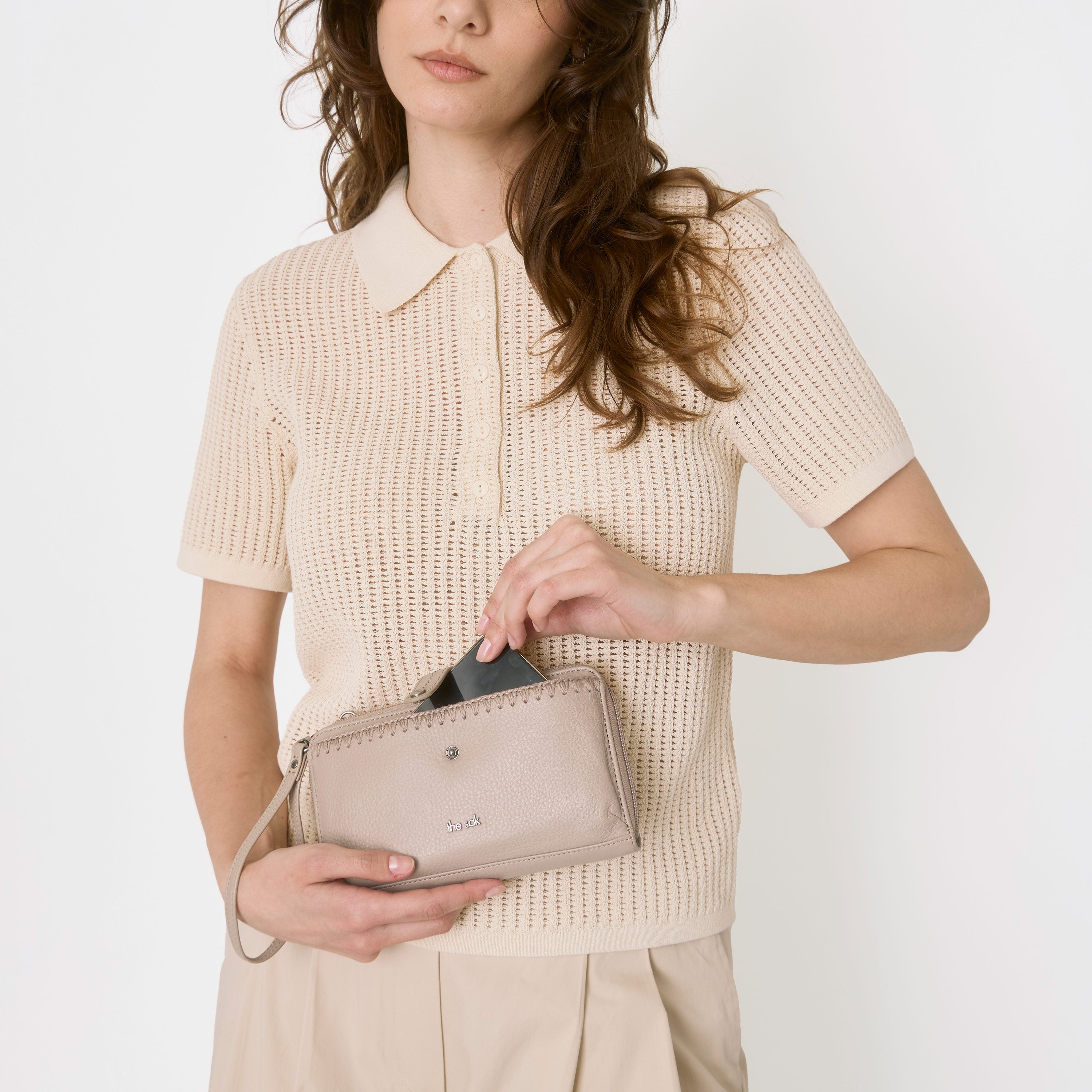 Iris Large Crossbody Phone Bag for Women - Fashionable Anti-Theft Shoulder Purse for iPhone, Samsung, Travel & Daily Use