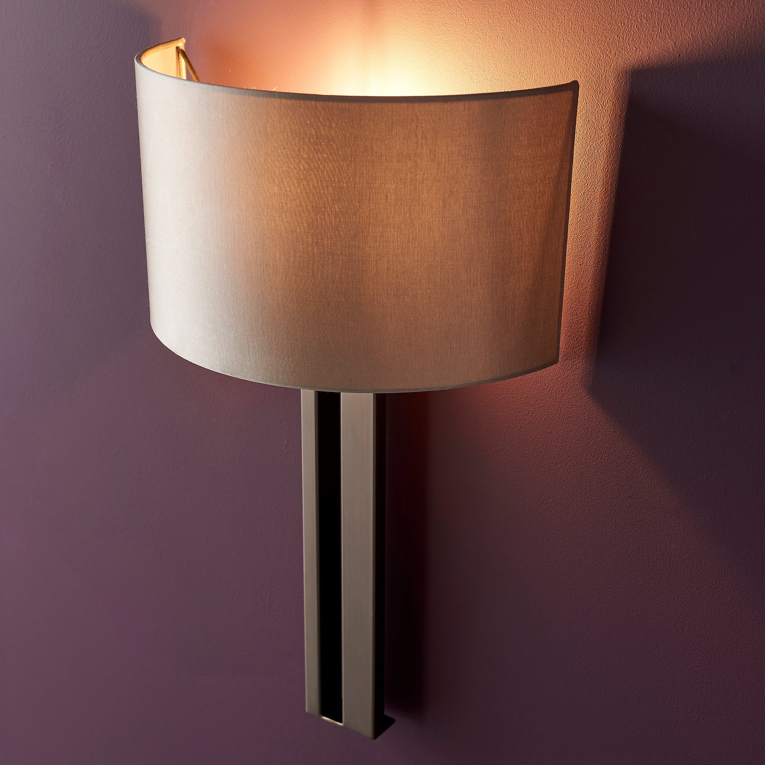 Blake Wall Light in Bronze & Antique Brass Finish - Elegant Vintage Sconce for Bedroom, Living Room, and Hallway Lighting