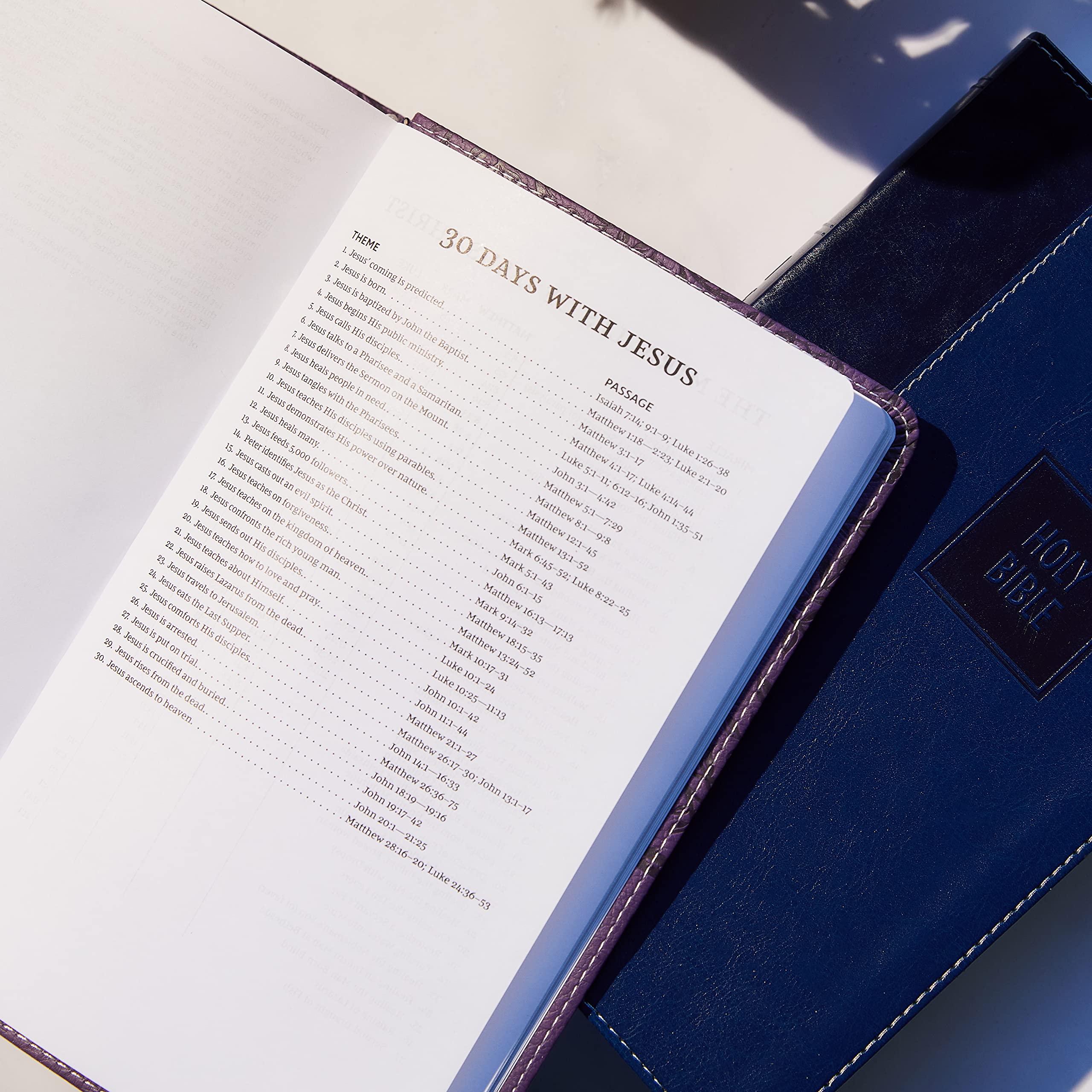 NKJV Deluxe Gift Bible - Leathersoft Purple Cover, Red Letter Edition, Comfort Print | Holy Bible New King James Version | Perfect for Church Gifts, Bible Study & Christian Devotionals