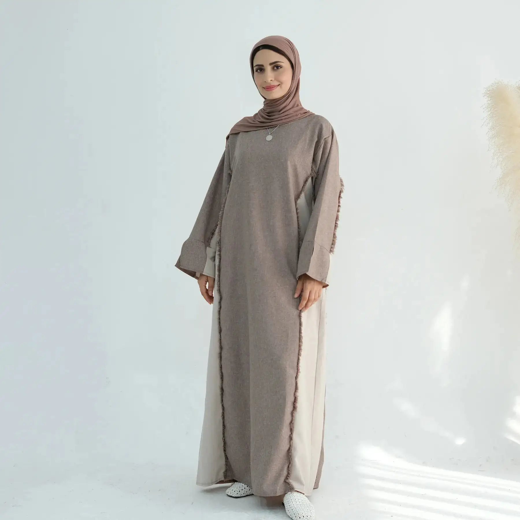 Elegant Muslim Women's Abaya Dress with Adjustable Belt - Perfect for Prayer, Mosque, and Special Occasions