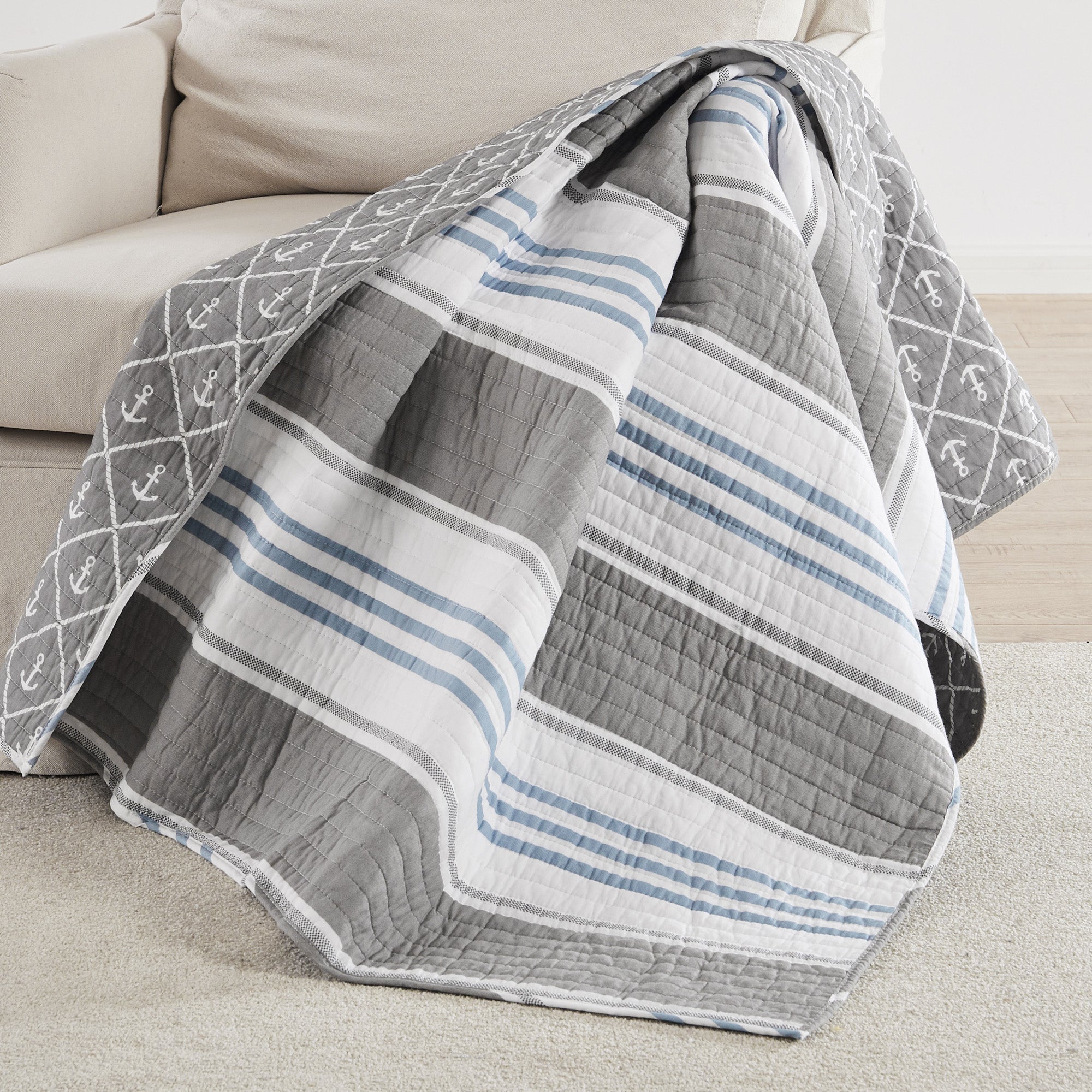 Cozy Provincetown Quilted Throw Blanket - Soft & Warm Bedspread for Couch, Bed, or Outdoor Use - Perfect for Winter Nights, Camping & Home Decor