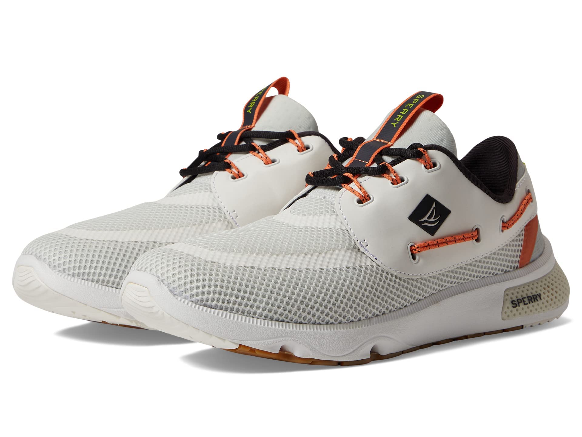 Sperry Men's 7 Seas 3-Eye Boat Shoes | Non-Slip Deck Shoes for Men | Water-Resistant Casual Boat Shoes | Perfect for Sailing, Fishing & Outdoor Activities