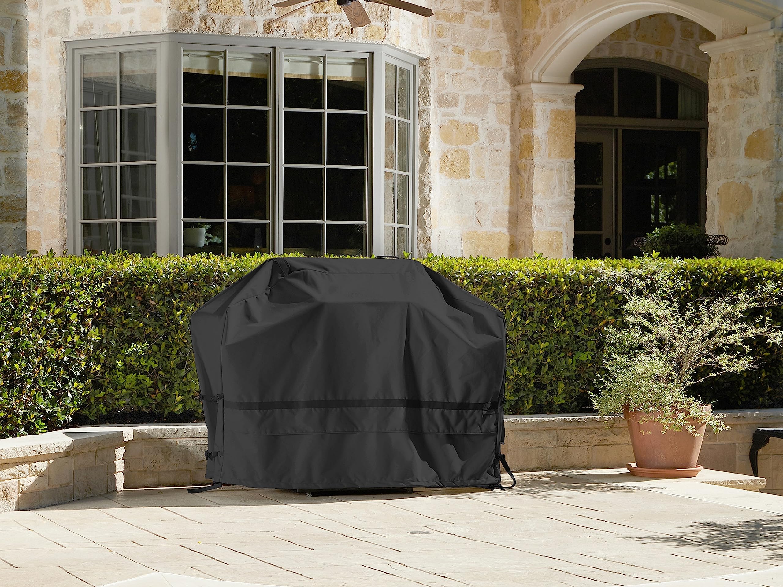 **Heavy Duty 53 Inch Weather Resistant BBQ Grill Cover - 900D Polyester Outdoor Kitchen Cover for Large Grills, Black - Perfect for Patio, Backyard & Camping Protection**