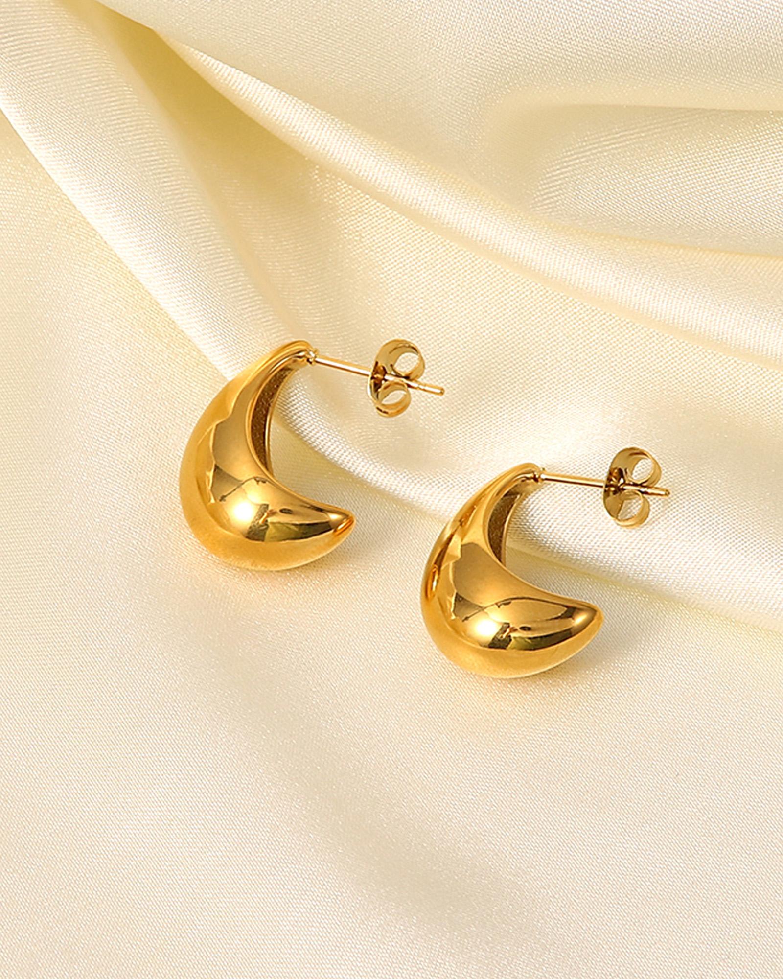 Gold Crescent Stud Earrings for Women - Minimalist Dainty Hoop Earrings for Everyday Wear, Gift Giving & Special Occasions