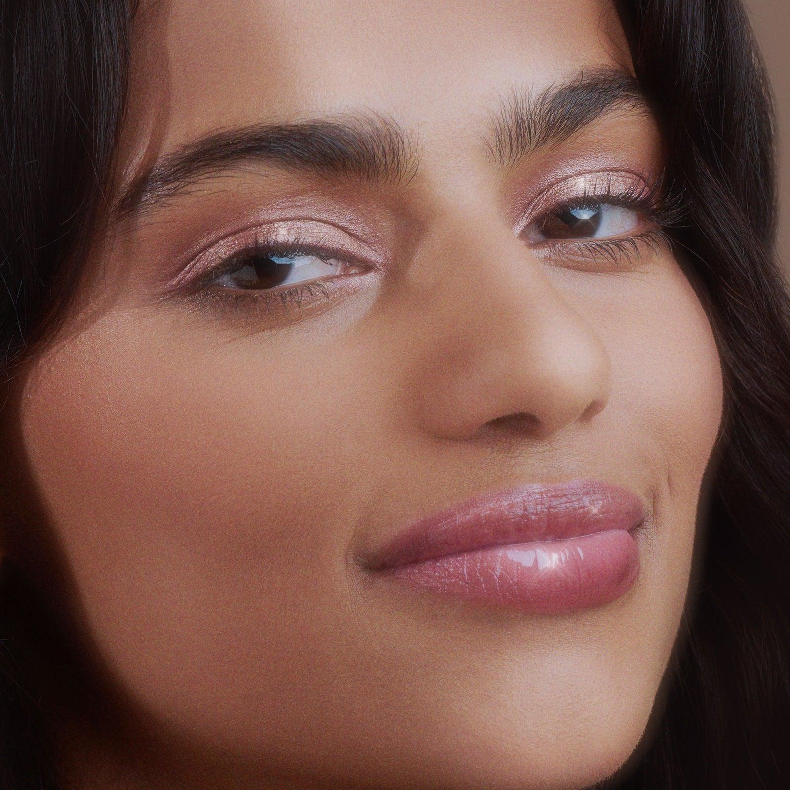 Jason Wu Beauty Tint It Oil It Plump It - 3-in-1 Lip Plumper & Hydrating Gloss for Fuller Lips | Perfect for Day & Night Wear, Special Occasions & Makeup Looks