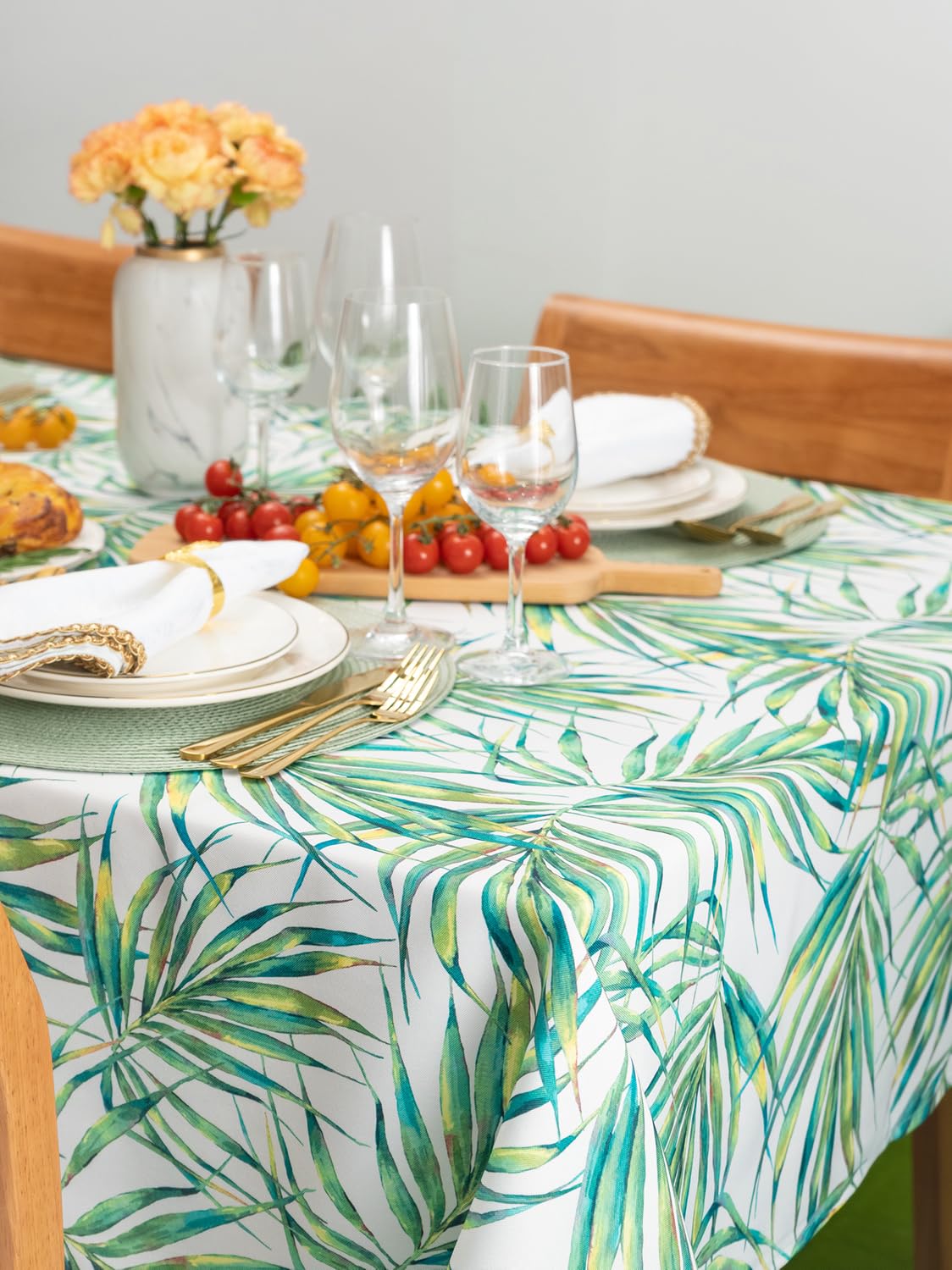 YiHomer Indoor Outdoor Tablecloth - Stain & Water Resistant Rectangle Table Cover (60x84 Inches) with Palm Leaves Design for Spring Summer Decor, Picnics, Dinner Parties, BBQs, and Outdoor Dining