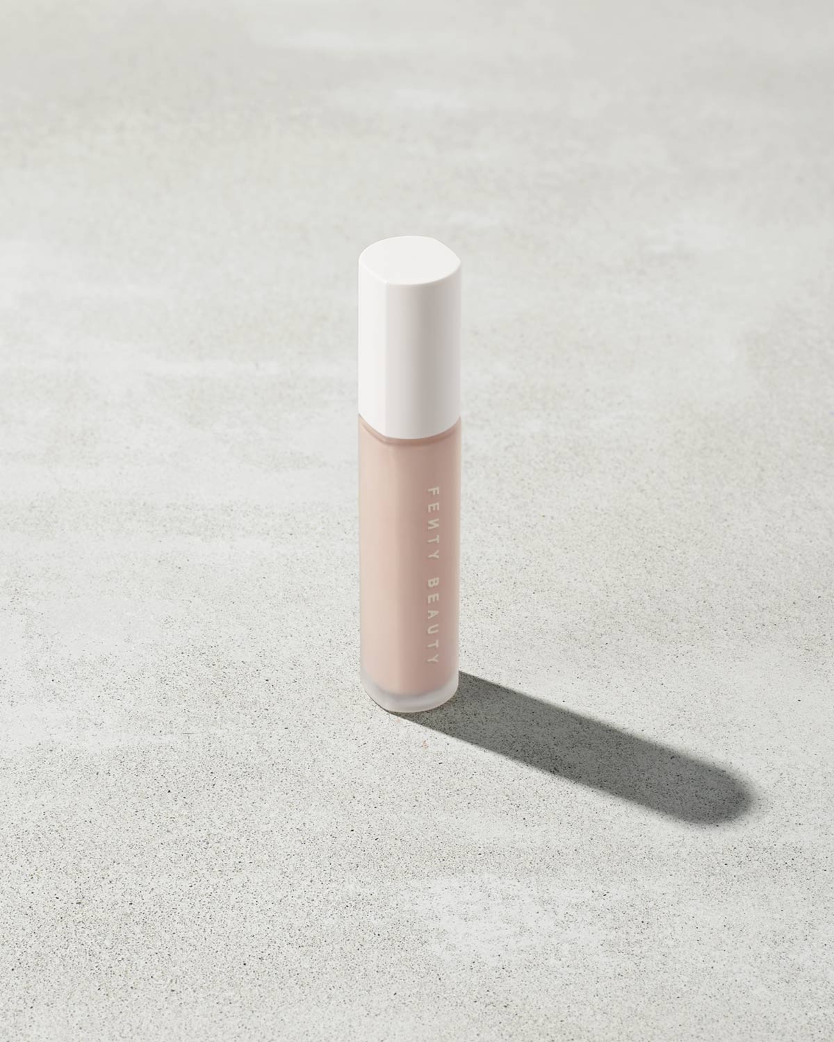Pro Filt'r Instant Retouch Concealer #100 - Full Coverage Liquid Makeup for Dark Circles & Blemishes - Perfect for Everyday Wear & Special Occasions