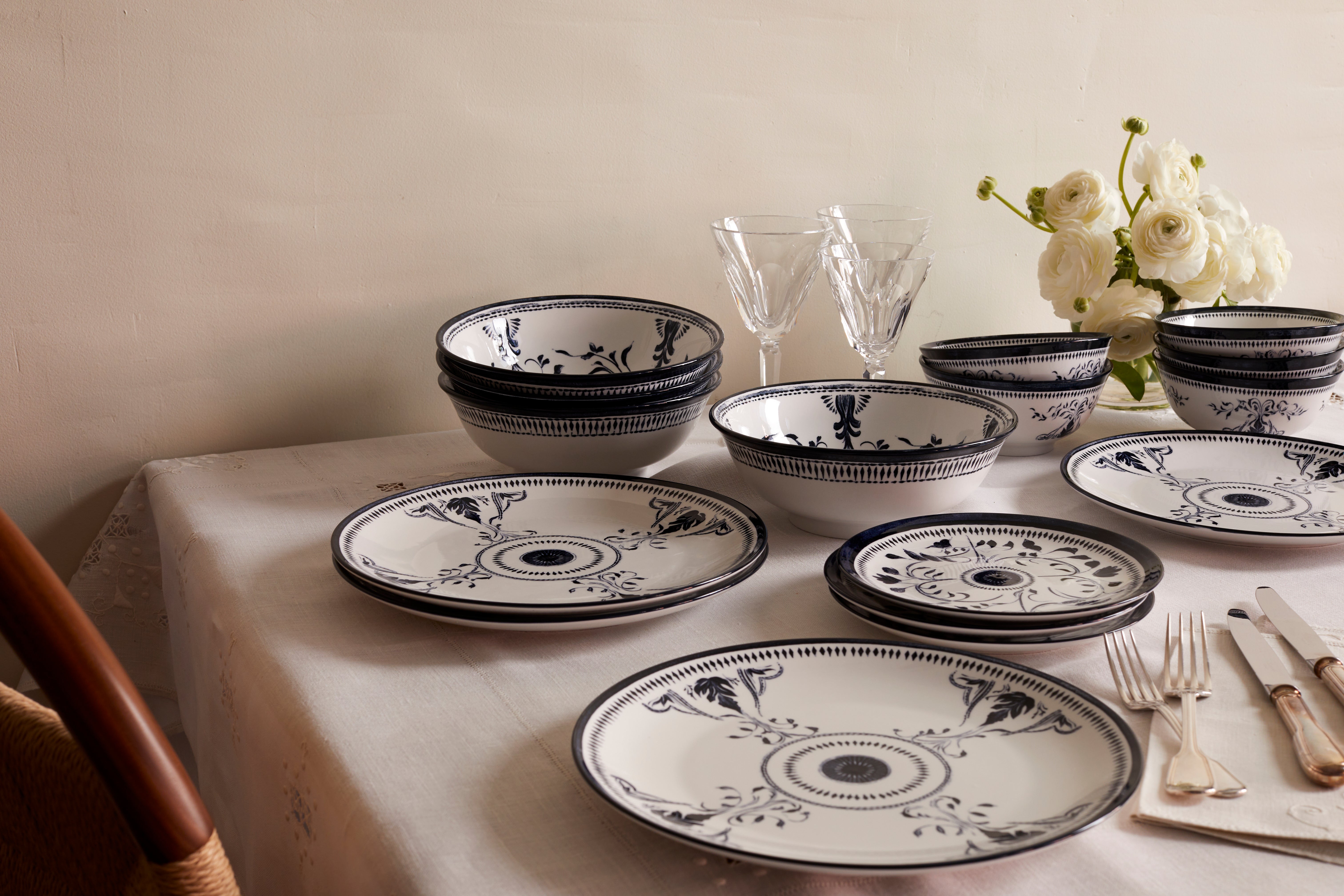 Bruges Porcelain Dinnerware Set - Elegant Blue Tableware for Fine Dining & Entertaining | Perfect for Weddings, Restaurants & Special Occasions