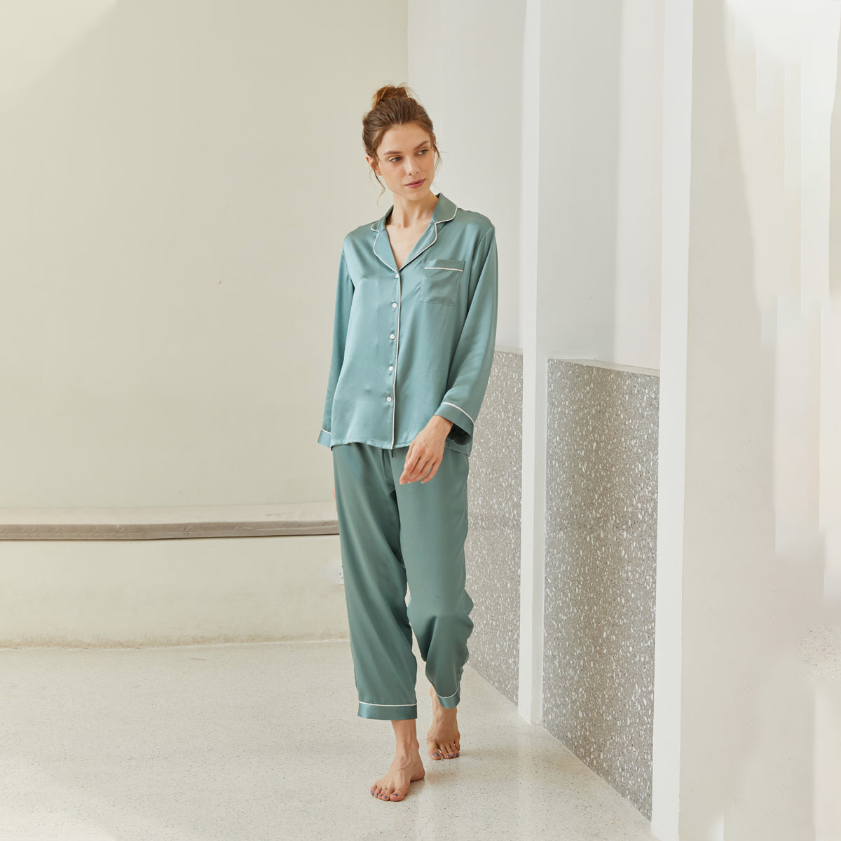 Premium 100% Mulberry Silk Pajama Set for Women - Soft Luxury Sleepwear with Comfortable Fit - Perfect for Relaxing at Home, Spa Days & Romantic Getaways