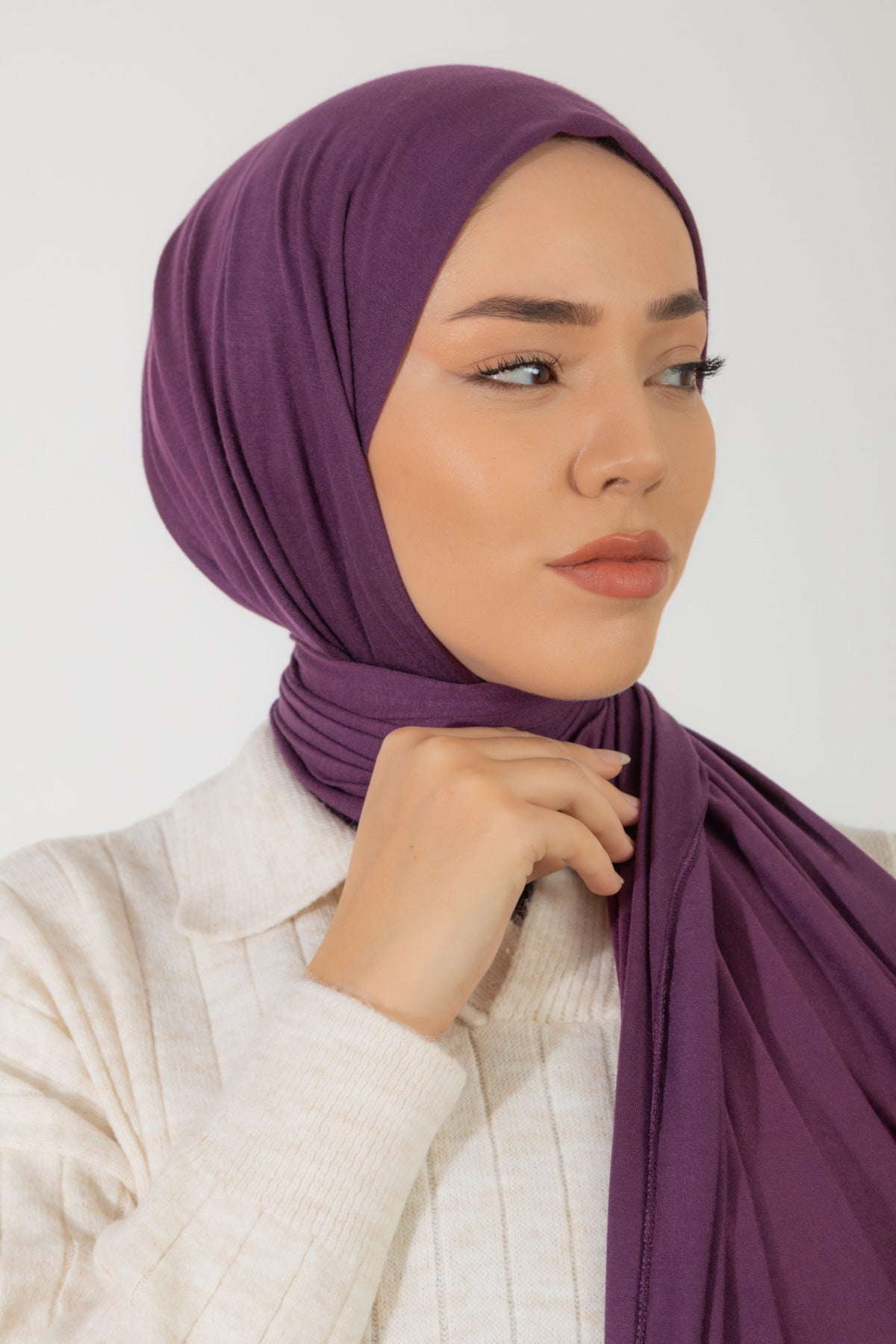 Stylish Jersey Hijabs for Women - Soft & Comfortable Muslim Headscarves - Perfect for Daily Wear, Prayer, and Modest Fashion