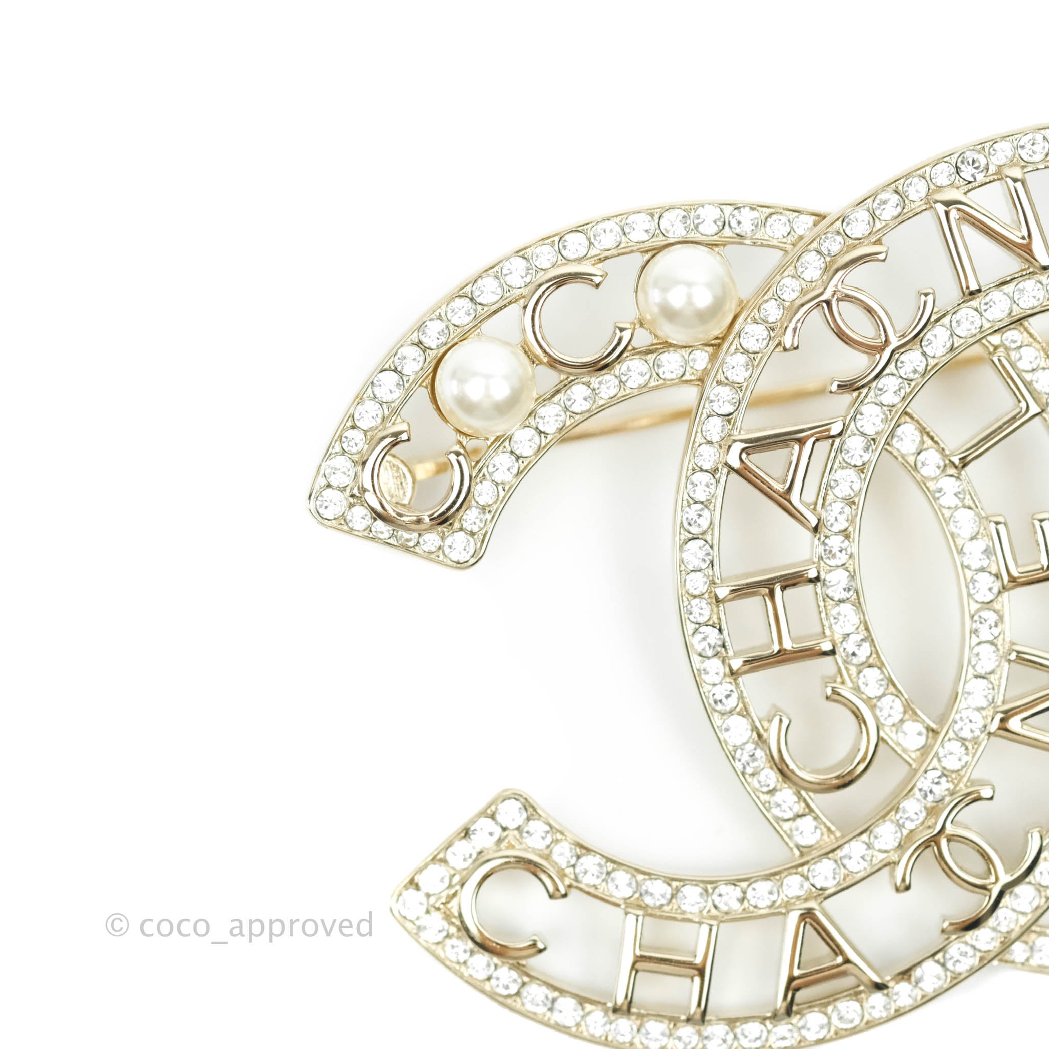 Chanel CC Pearl Crystal Brooch Gold Tone 20B - Elegant Fashion Accessory for Women, Perfect for Parties, Weddings & Special Occasions