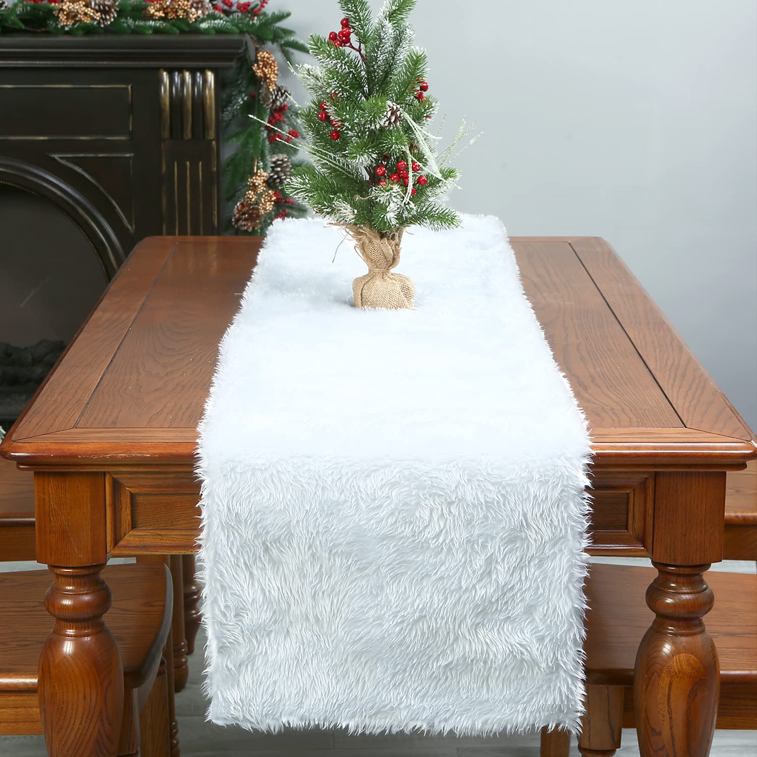 15x70 Inch White Faux Fur Table Runner - Elegant Christmas Table Decoration for Holiday Parties, Dining Room Decor & Winter Wedding Centerpiece
